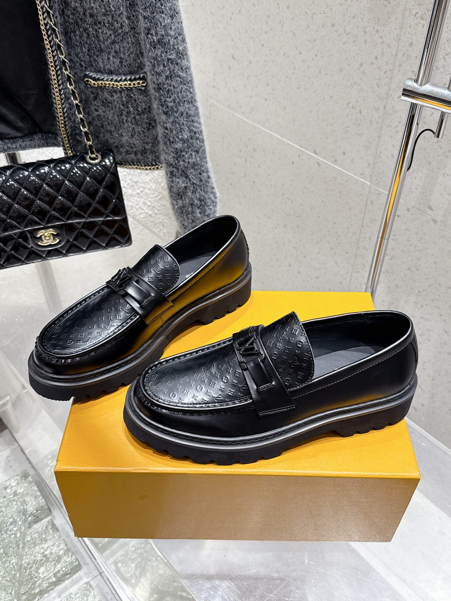Louis Vuitton Embossed Chain Loafers, Premium Leather, Platform Design 2 i1744804341 2693 5