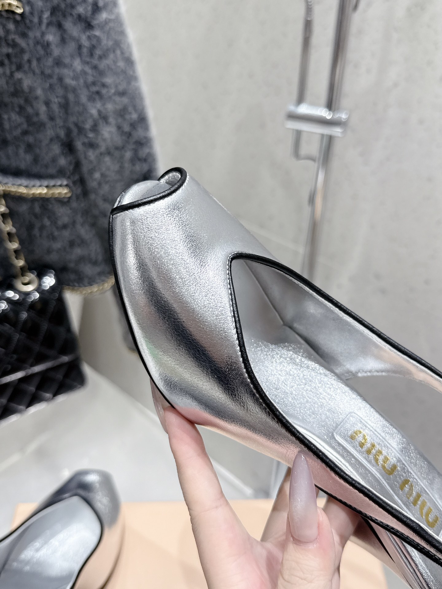 Miu Miu Retro High Heel Slingbacks with Bow Detail, Silver Leather 7 i1746014097 1698 1