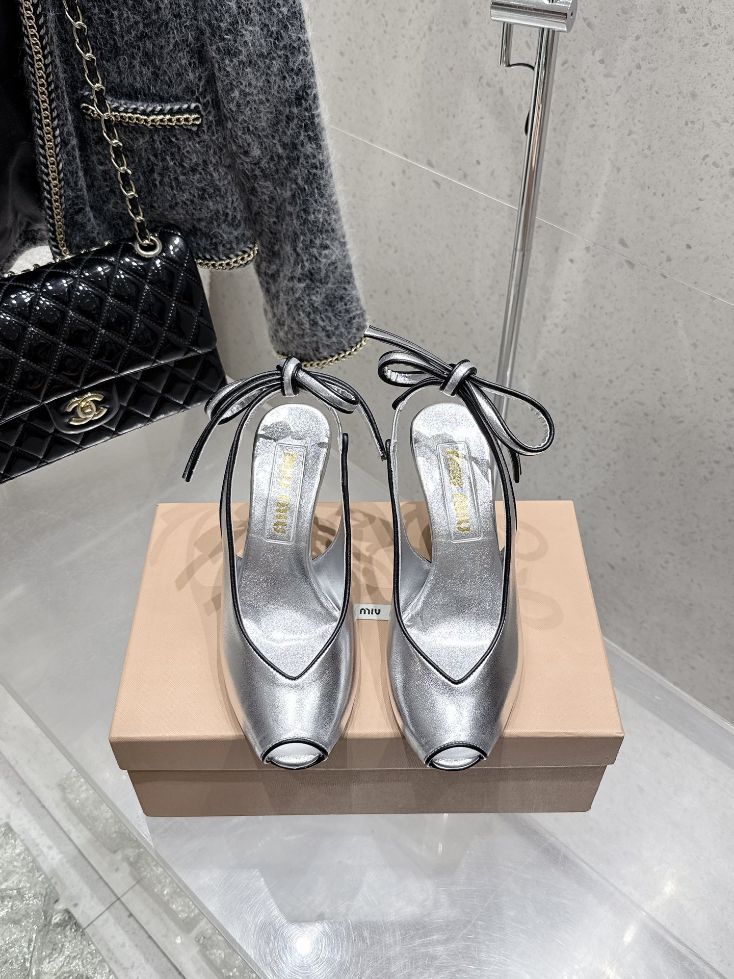 Miu Miu Retro High Heel Slingbacks with Bow Detail, Silver Leather 3 i1746014098 6638 7