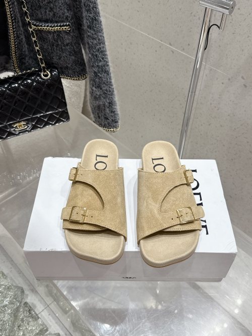 Loewe Summer New Suede Sandals Comfortable and Fashionable 1 Loewe Summer New Suede Sandals Comfortable and Fashionable