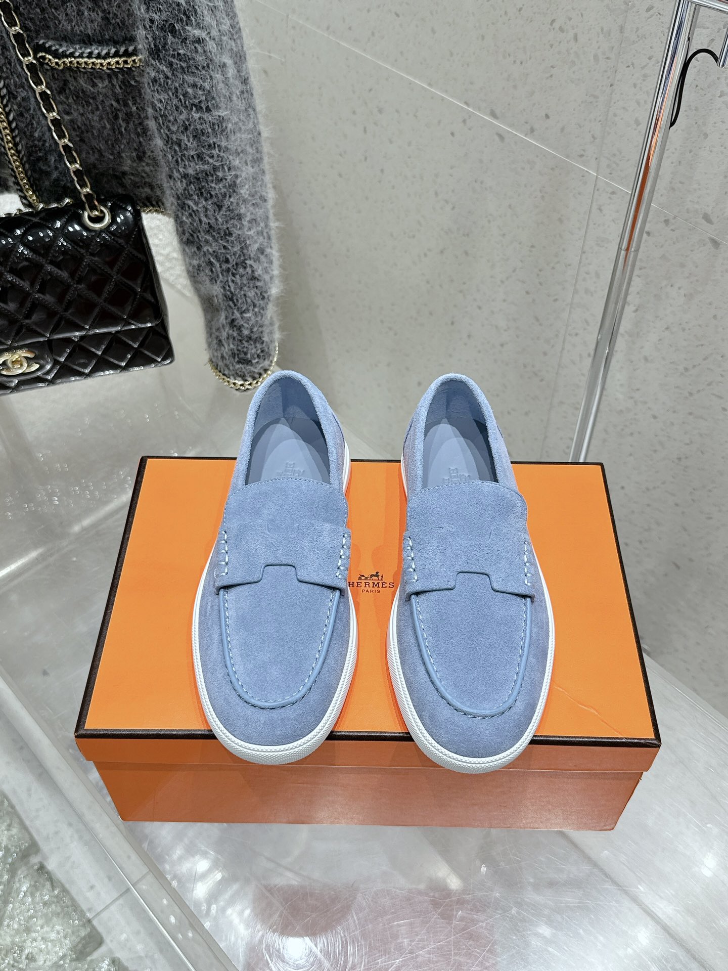 NO:512208,Purchase grade couple style men's 10 Hermes H Home Game kelly buckle thick sole loafers Calf leather loafer style lace-free casual sneakers, paired with functional palladium-plated Kelly shoe buckles. Original custom Kelly shoe buckles Custom imported calfskin/palm cowhide/yangjing/sheepskin inner lining Original open molded outsole Size#35-45 (for women 40 men 45 custom), loafers, hermes, hermes, loafers, sneakers, cowhide, sheepskin, sheep19860909代购级 情侣款 男10 Hermes 爱马仕 H家 Game kelly扣厚底乐福鞋 小牛皮乐福鞋风格免系带休闲运动鞋,搭配功能性镀钯Kelly鞋扣. 原版定制Kelly鞋扣 定制进口小牛皮/掌纹牛皮/羊京/羊皮内里 原版开模大底 Size#35-45（女40 男45 定做）,乐福鞋,hermes,hermes,loafers,sneakers,cowhide,sheepskin,sheep,Women's Shoes