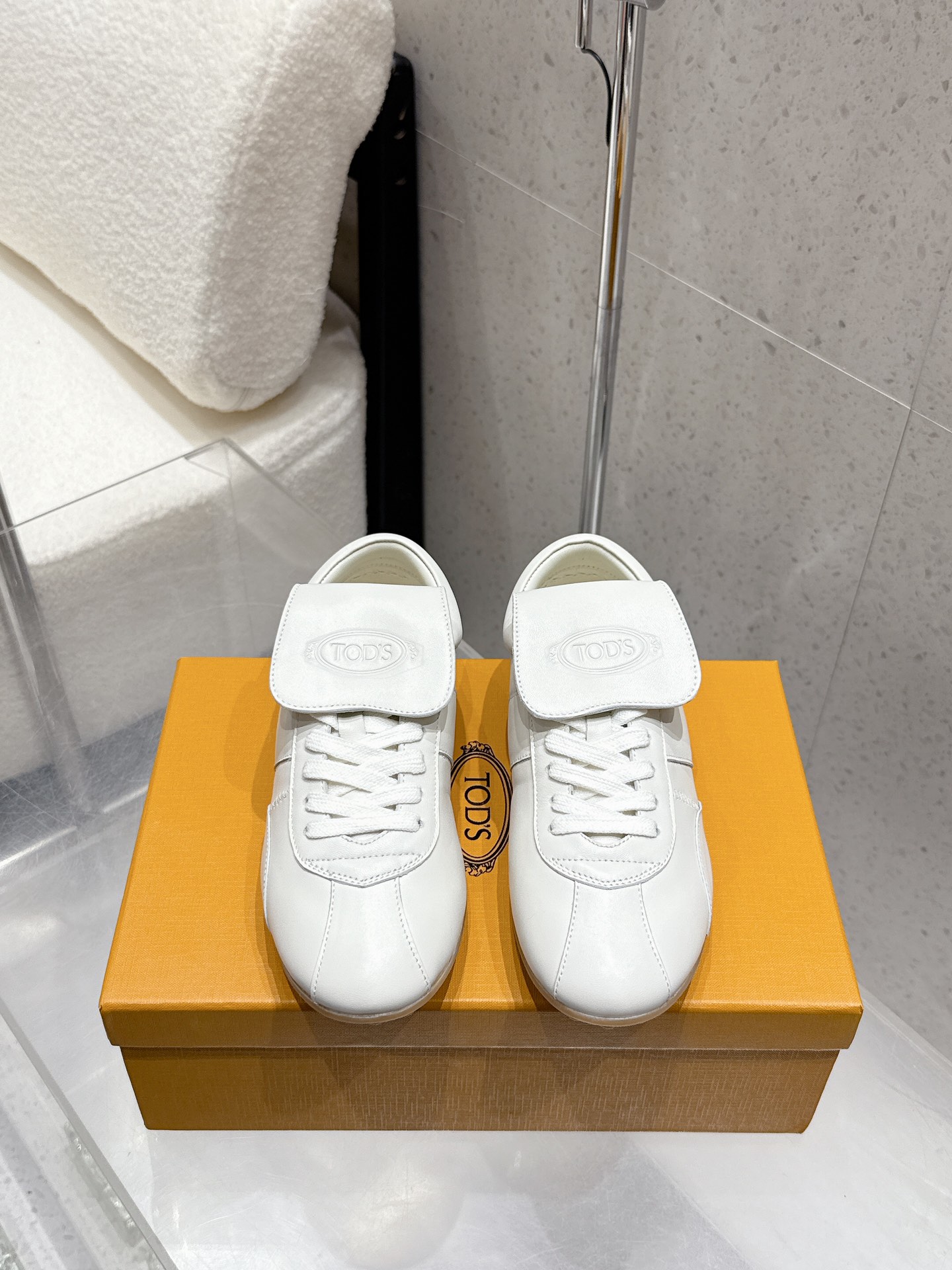 Custom German Sneakers: 750 Factory-Made, Top Version with Unique Features - 图片 1