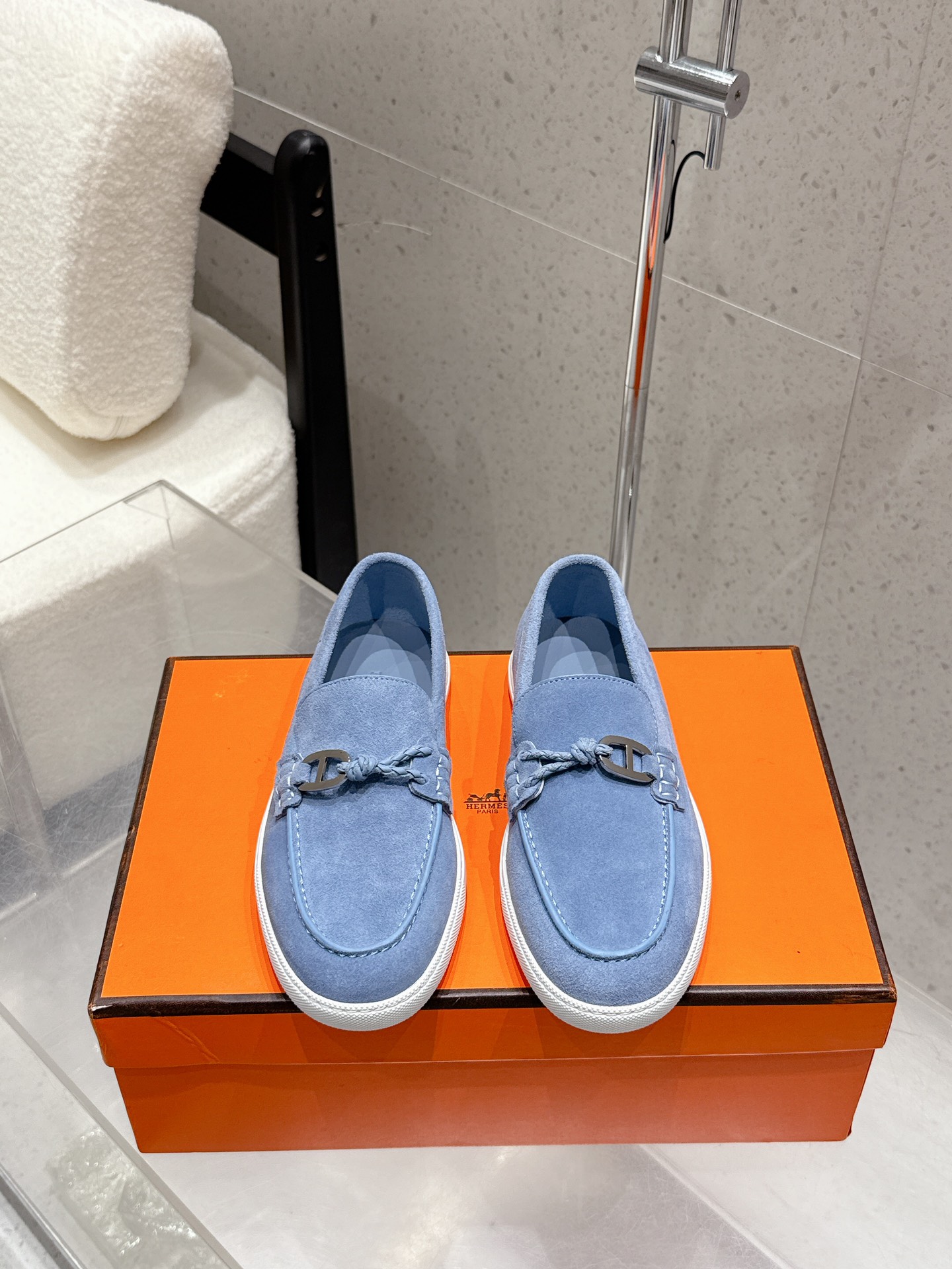 NO:512205,Purchase grade couple style men's 10 Hermes H Home Game kelly buckle thick sole loafers Calf leather loafer style lace-free casual sneakers, paired with functional palladium-plated Kelly shoe buckles. Original custom Kelly shoe buckles Custom imported calfskin/palm cowhide/yangjing/sheepskin inner lining Original open molded outsole Size35-45 (women 40 41 men 45 46 customized), loafers, hermes, hermes, loafers, sneakers, cowhide, sheepskin, sheep19860909代购级 情侣款 男10 Hermes 爱马仕 H家 Game kelly扣厚底乐福鞋 小牛皮乐福鞋风格免系带休闲运动鞋,搭配功能性镀钯Kelly鞋扣. 原版定制Kelly鞋扣 定制进口小牛皮/掌纹牛皮/羊京/羊皮内里 原版开模大底 Size35-45（女40 41 男45 46定做）,乐福鞋,hermes,hermes,loafers,sneakers,cowhide,sheepskin,sheep,Women's Shoes