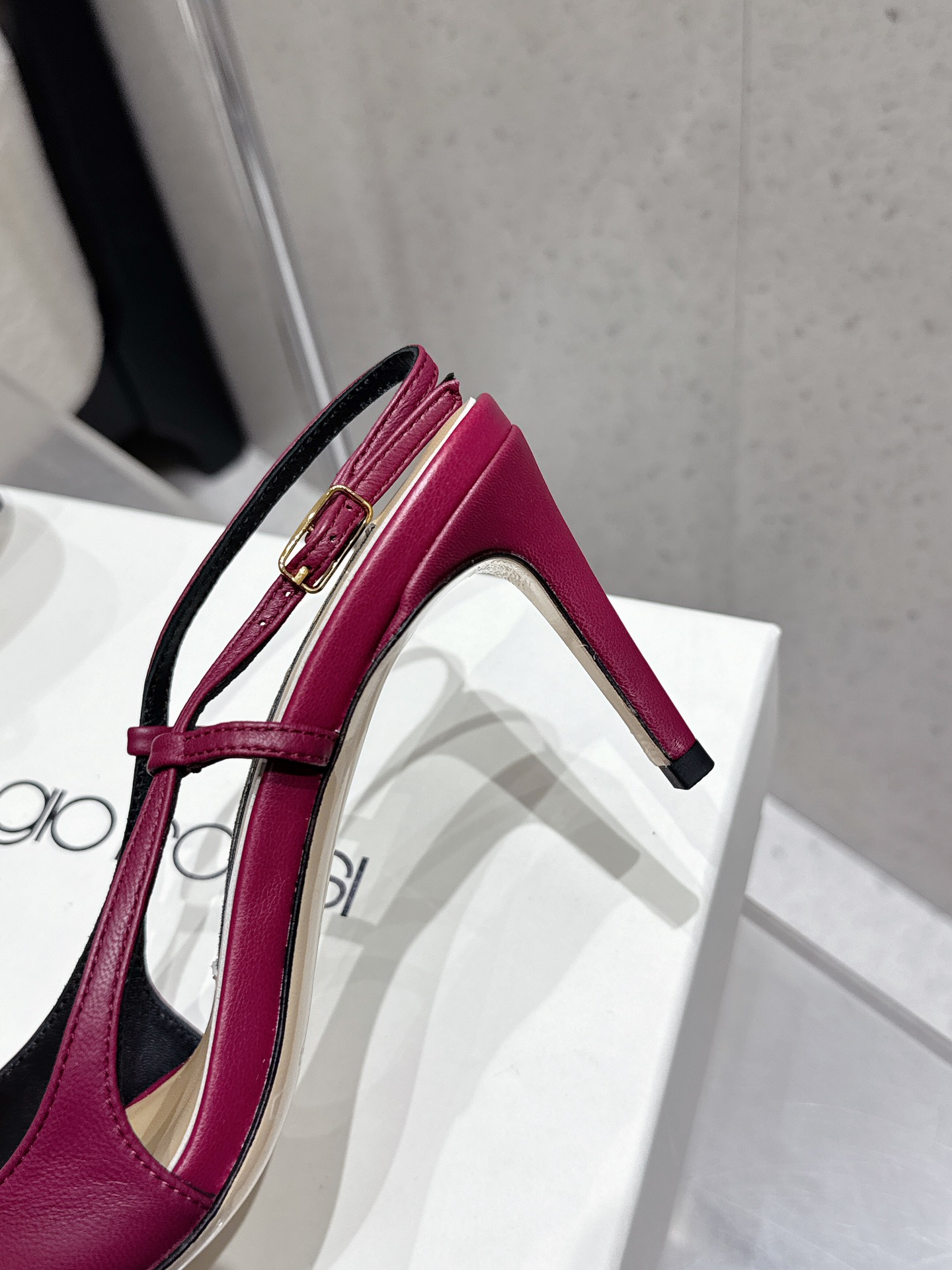 Italian Shoes King Sergio Rossi Gold Cut-in Sandals – High Quality, Elegant, Versatile, Imported Real Leather - 图片 6