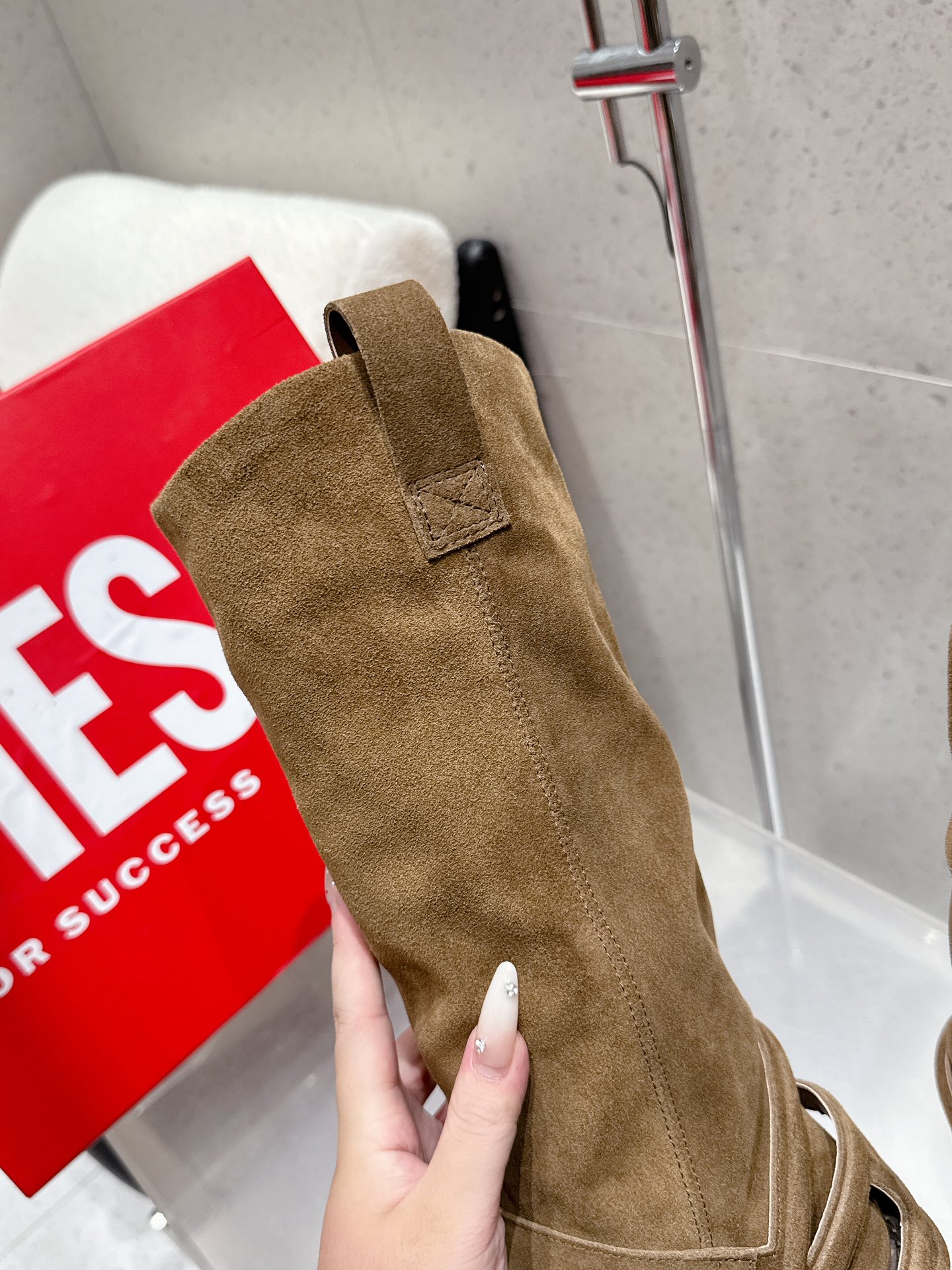 “1152Diesel 25ss Substitute Prototype: High-Quality Plain-Faced Fashion Shoes with Sheepskin Lining” - 图片 6