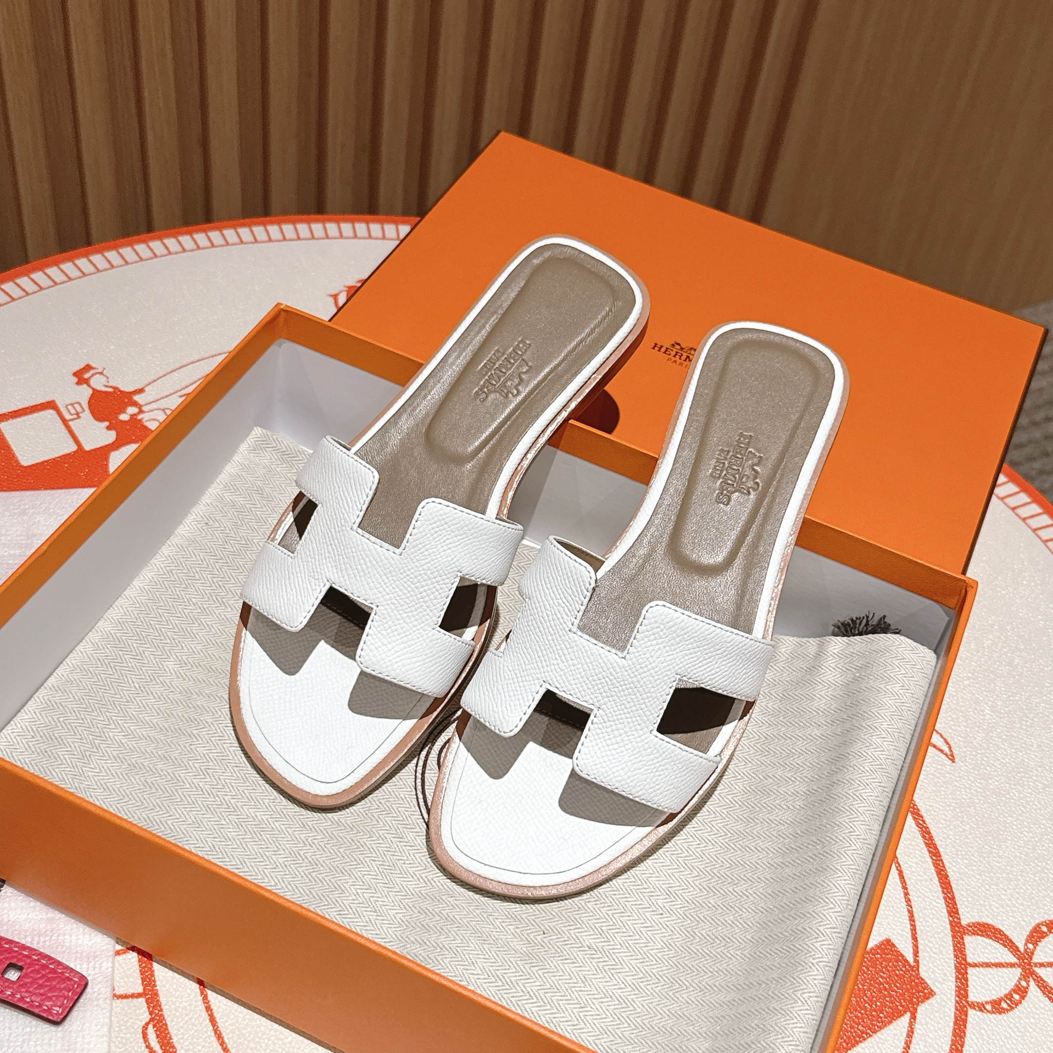 HERMES 25 Oran H 2025 H H ✔️ ✔️ ✔️ A ✔️Taglia 34-42 40.41.42 ✔️ : 🎁
