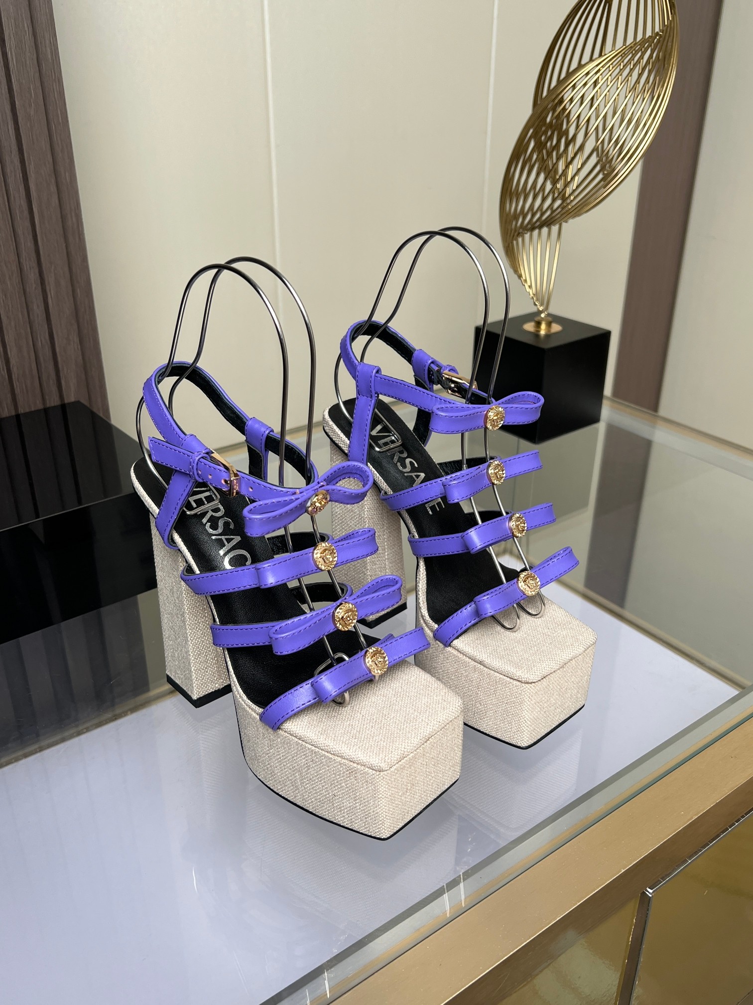 Van Sage’s High-Speed Fashion Tarps Sandals: Leather Mats, Rubber Base, Multiple Colors - 图片 1