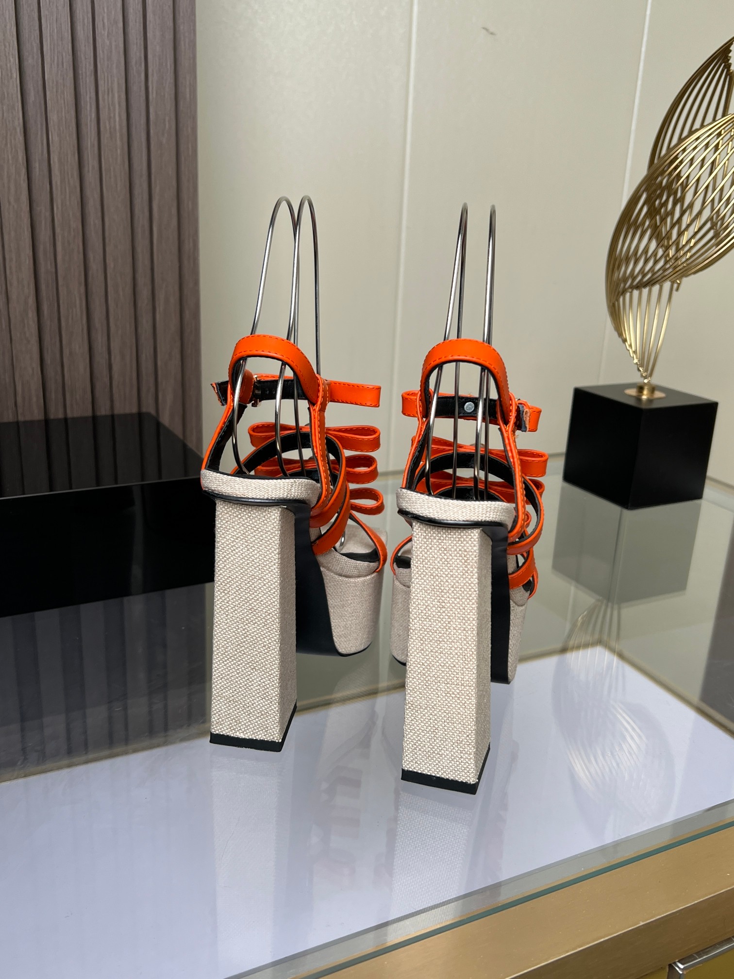 Van Sage’s High-Speed Fashion Tarp Sandals: Fabric Cattle Skin, Sheep Leather Mats. - 图片 4