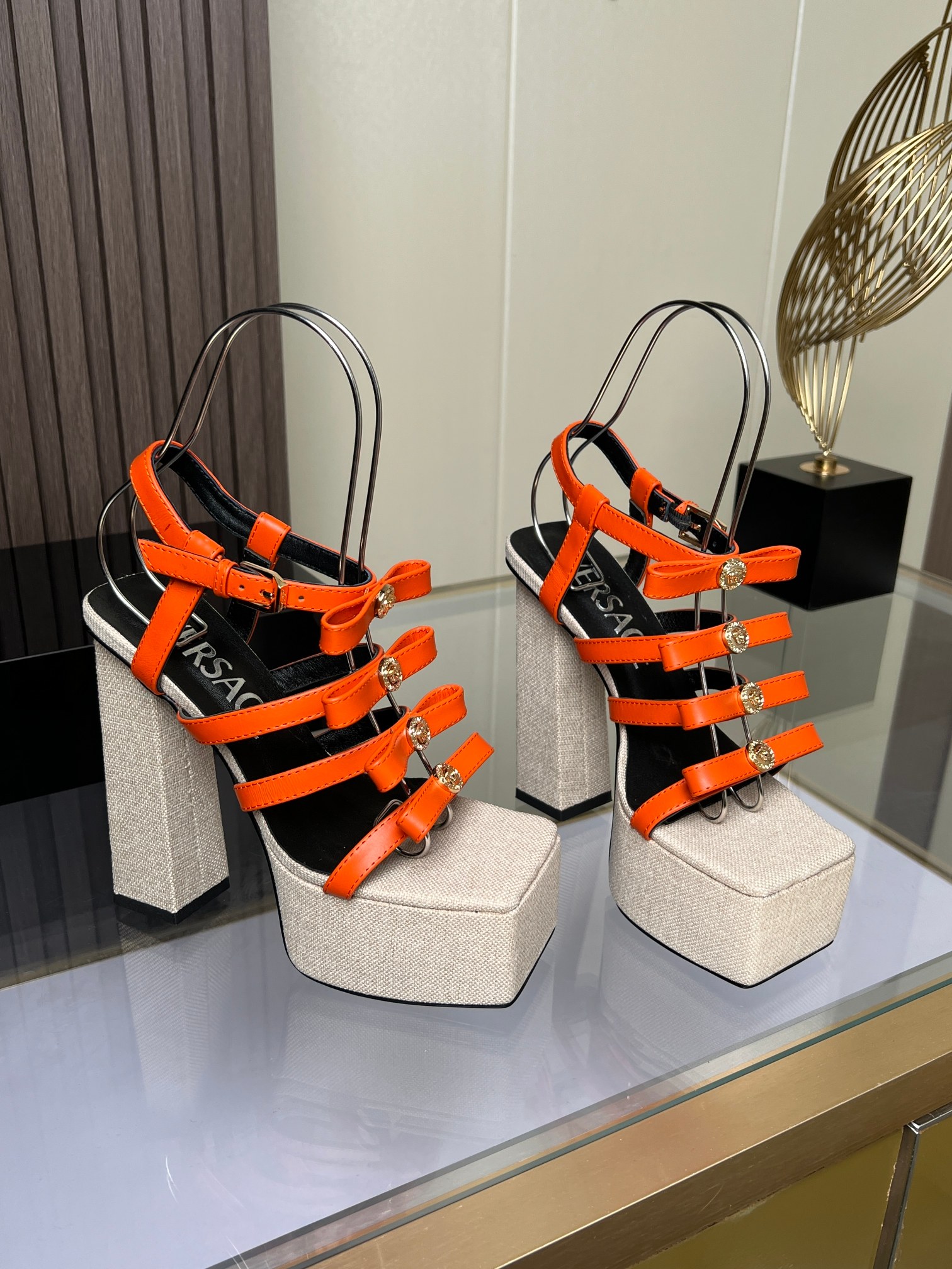 Van Sage’s High-Speed Fashion Tarp Sandals: Fabric Cattle Skin, Sheep Leather Mats. - 图片 2