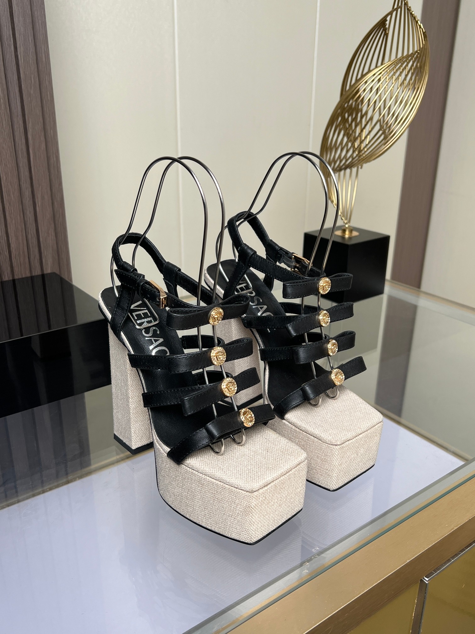 Van Sage’s High-Speed Fashion Tarp Sandals: Leather Mats, Rubber Base, Multiple Colors - 图片 1
