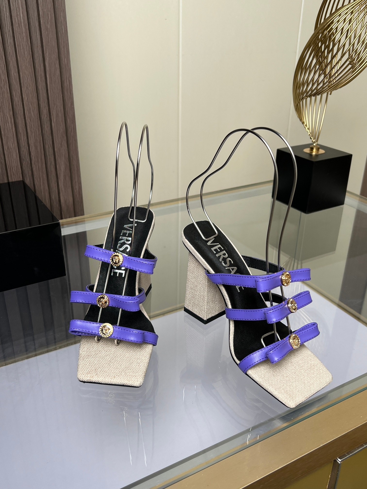 Van Sage’s High-Speed Fashion Sandals: Cattle Skin, Sheep Leather, Rubber Base. - 图片 2
