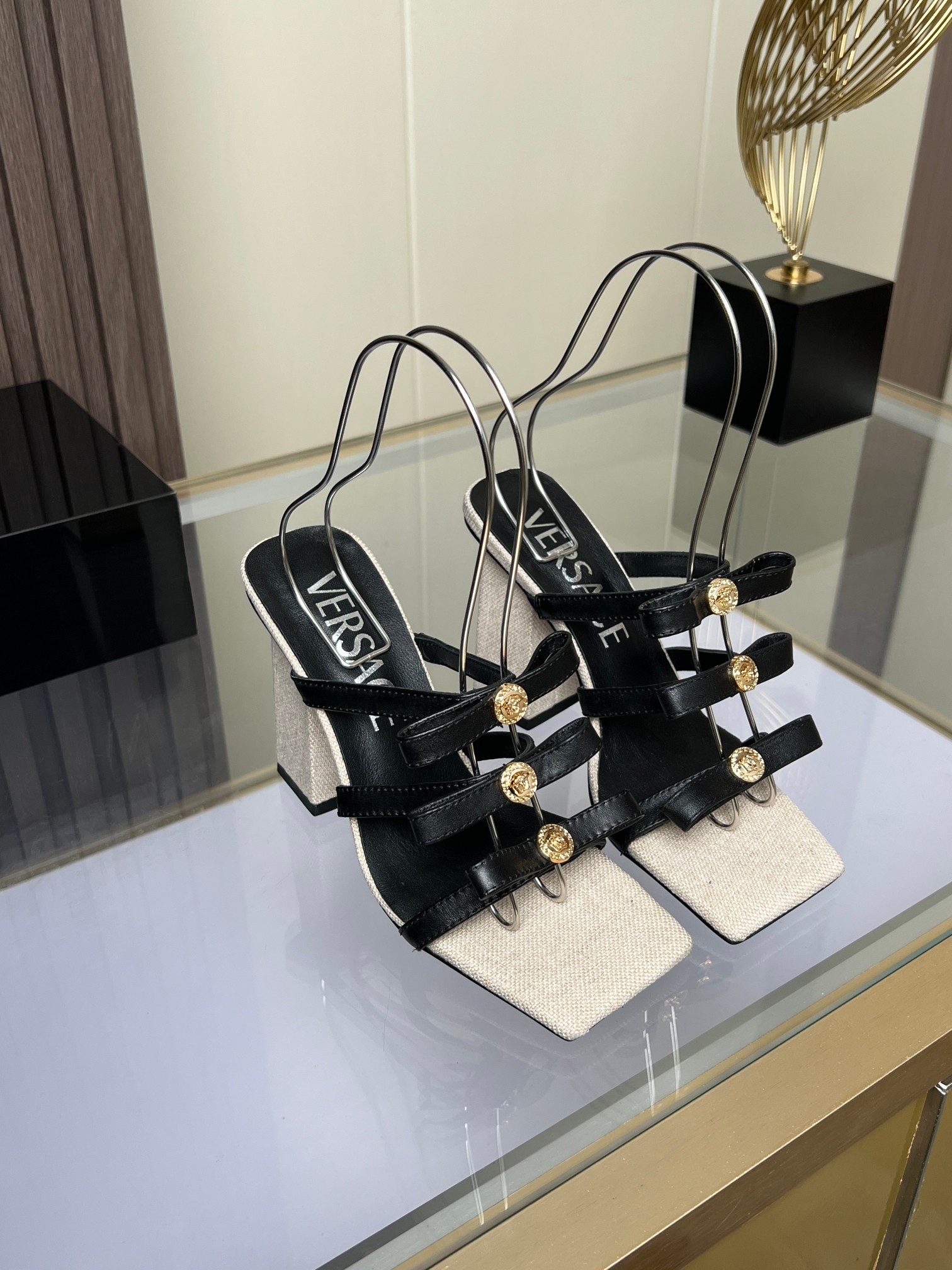 Van Sage’s High-Speed Fashion Sandals: Fabric Cattle Skin, Sheep Leather Mats, Various Colors. - 图片 2