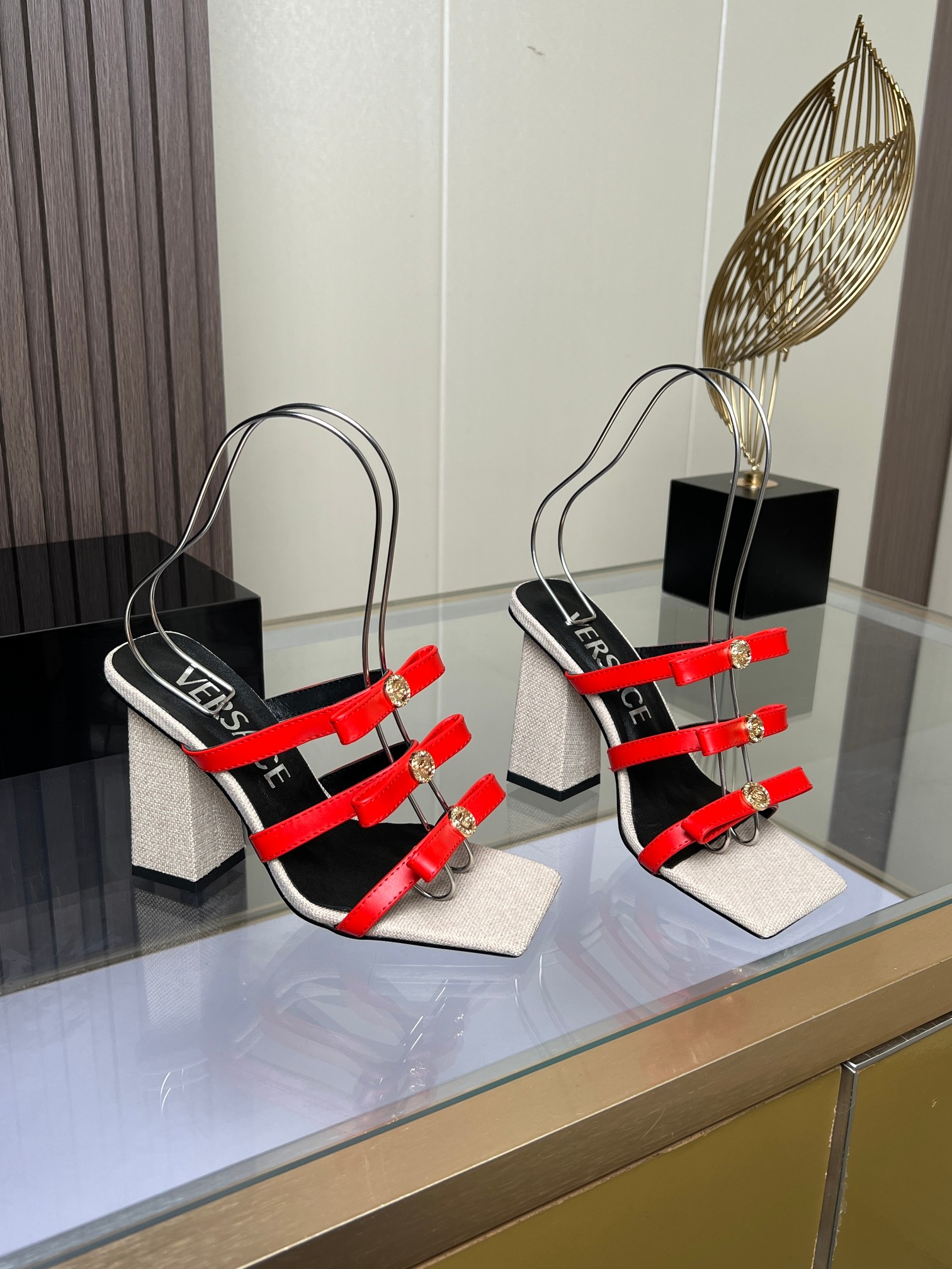 Van Sage’s High-Speed Fashion Sandals: Cattle Skin, Sheep Leather, Rubber Base, Various Colors. - 图片 4