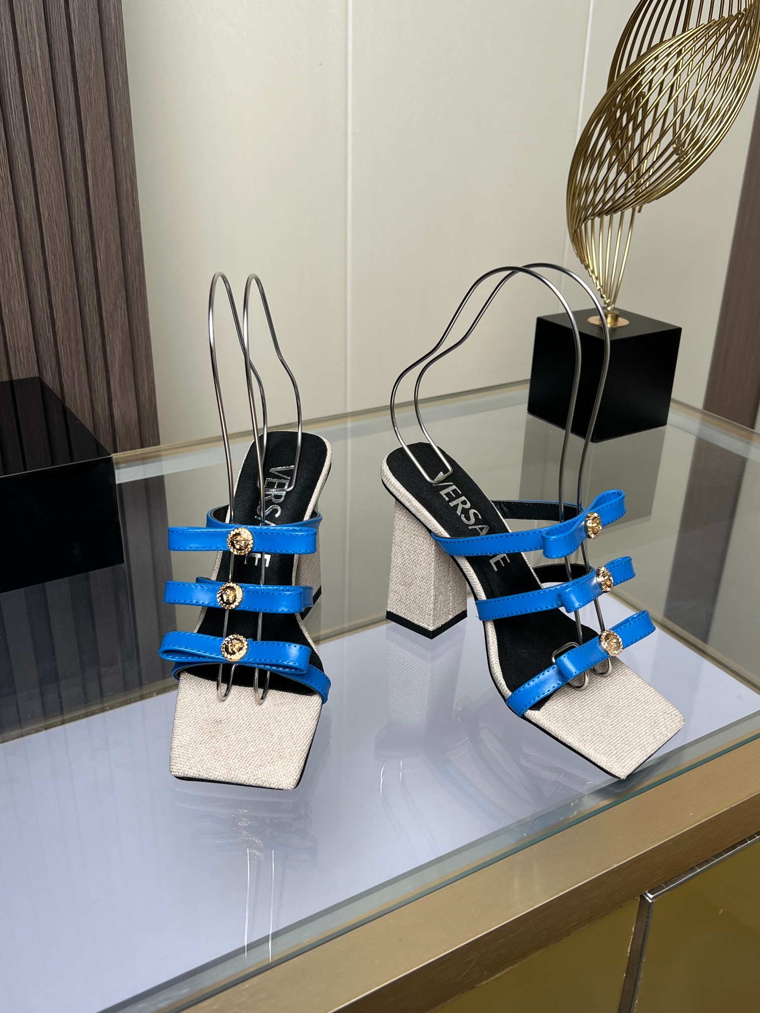Van Sage’s High-Speed Fashion Sandals: Cattle Skin, Sheep Leather, Rubber Base, Various Colors. - 图片 4