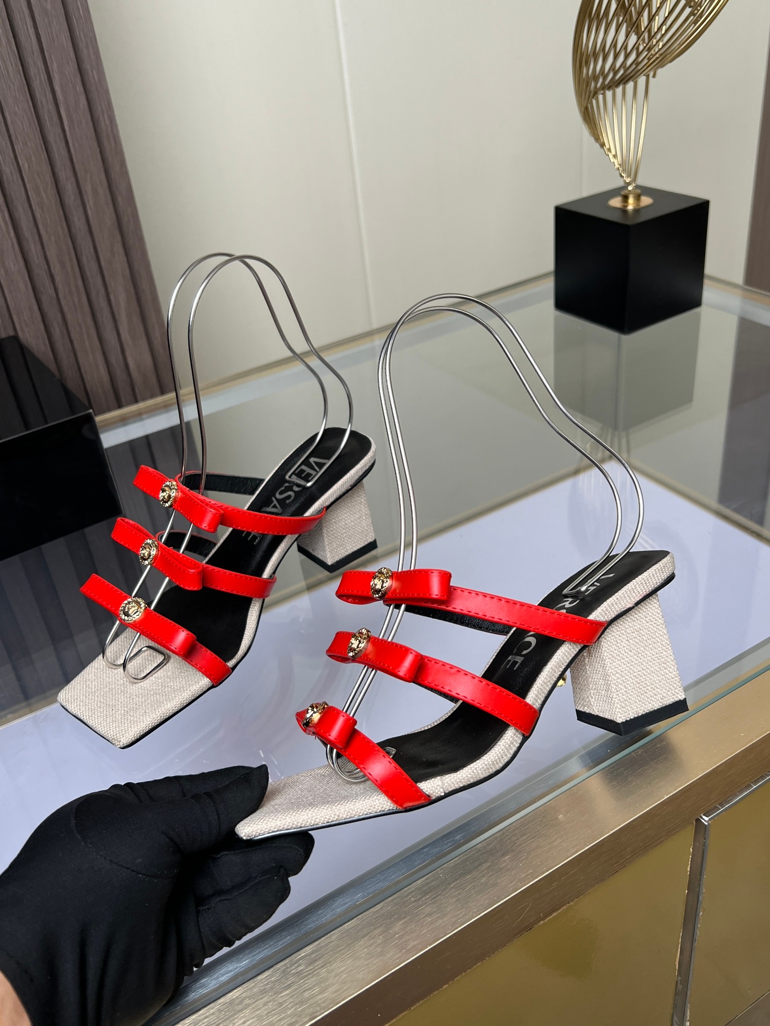 Van Sage’s High-Quality Low-Fashion Sandals: Cow and Sheep Skin, Sheepskin Mats. - 图片 2