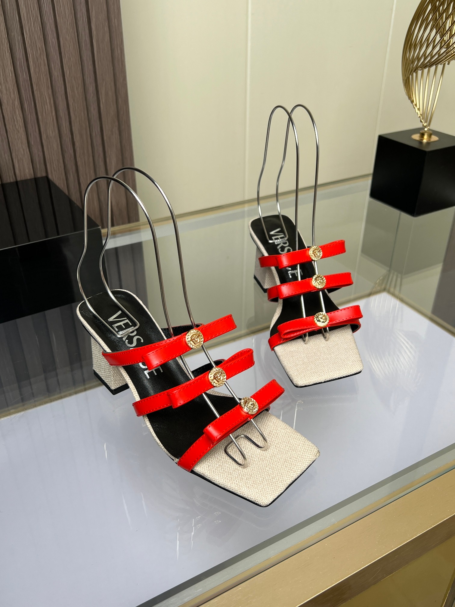 Van Sage’s High-Quality Low-Fashion Sandals: Cow and Sheep Skin, Sheepskin Mats. - 图片 9