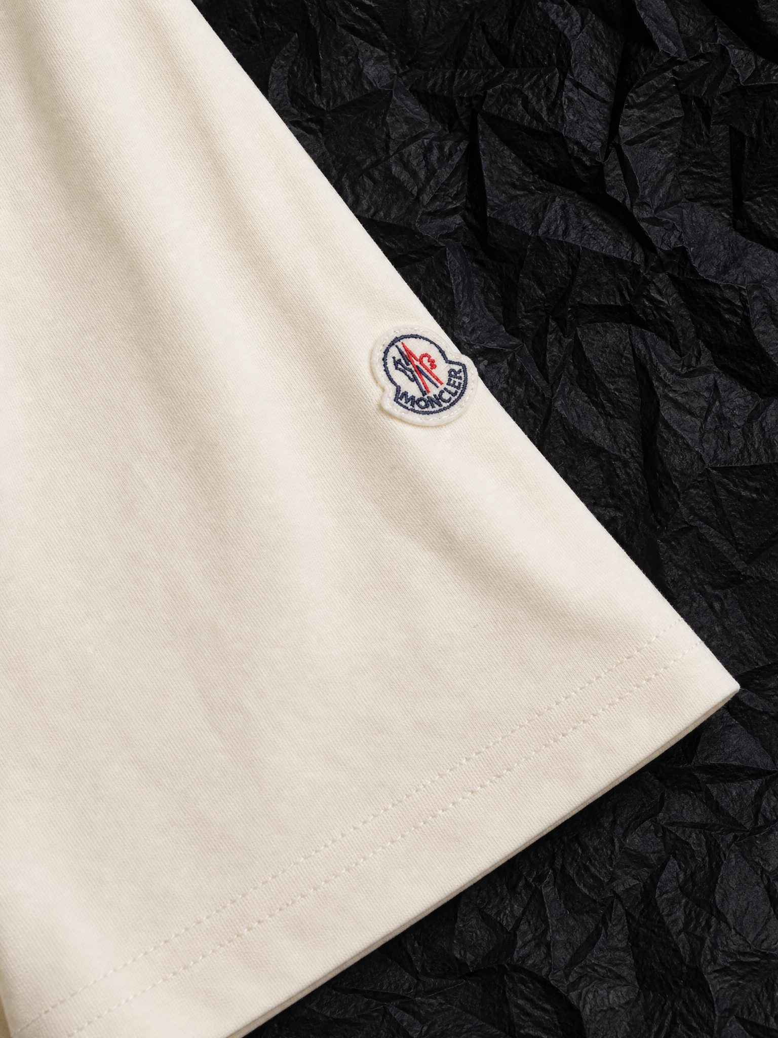 Moncler Monc 蒙口手写风刺绣短袖T