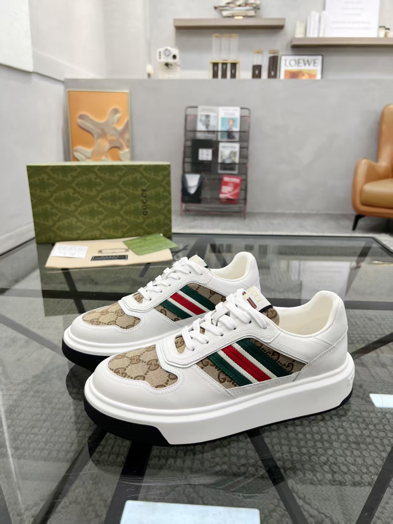 Gucci Men's Ace GG Supreme Low-Top Sneakers - Iconic Style & Comfort 2 a1744797988927 8255