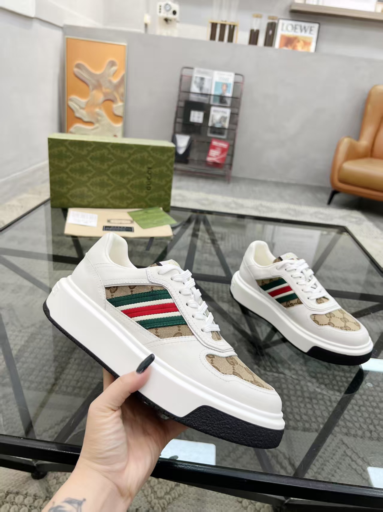 Gucci Men's Ace GG Supreme Low-Top Sneakers - Iconic Style & Comfort 5 a1744797988947 0664