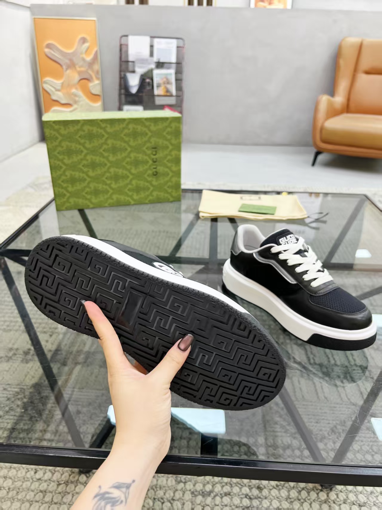 Gucci Men's Black Leather & Mesh Lace-Up Sneakers - Comfortable & Stylish 10 a1748399275557 4177