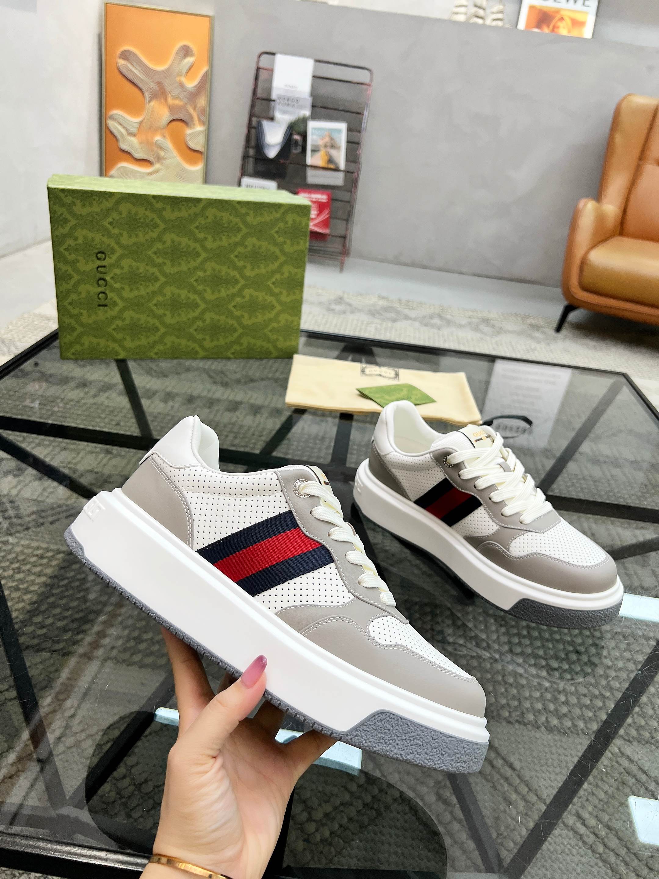 Gucci Men's Ace Leather Sneaker - Classic Style, Ultimate Comfort 6 a1749778655513 6010