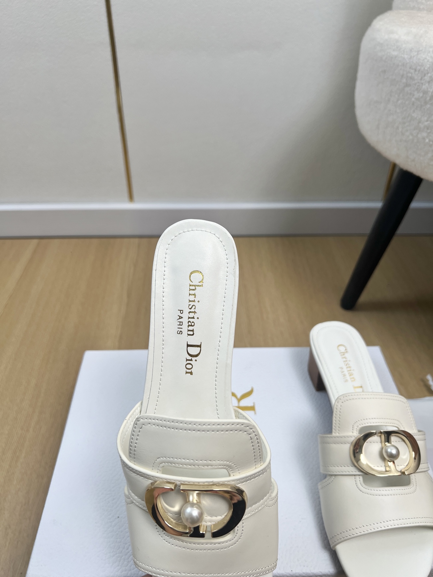 Dior Style Leather Women's Shoes style reference detail image 7 from source 785010