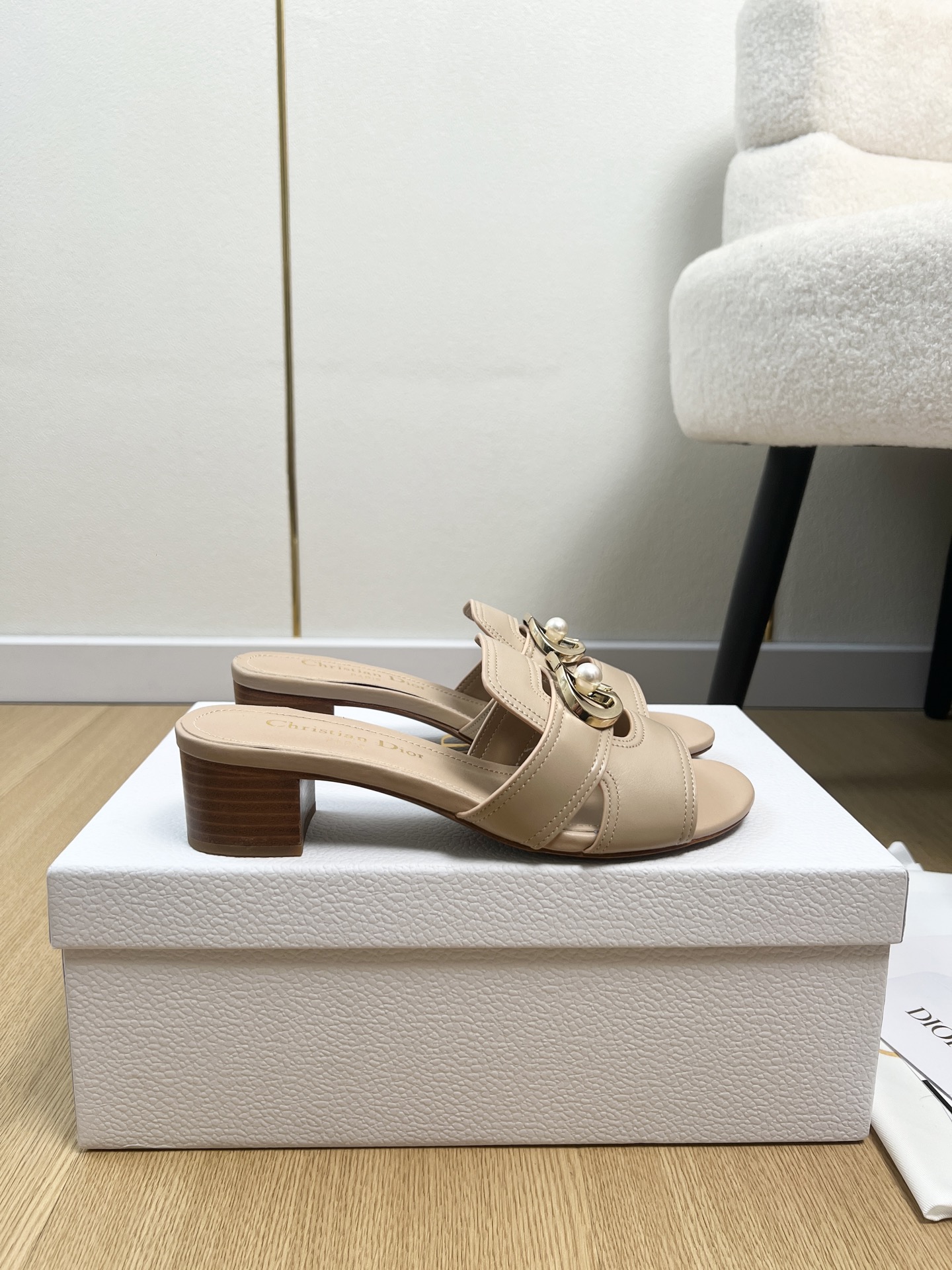 Dior Style Leather Women's Shoes Lookbook Reference image 2