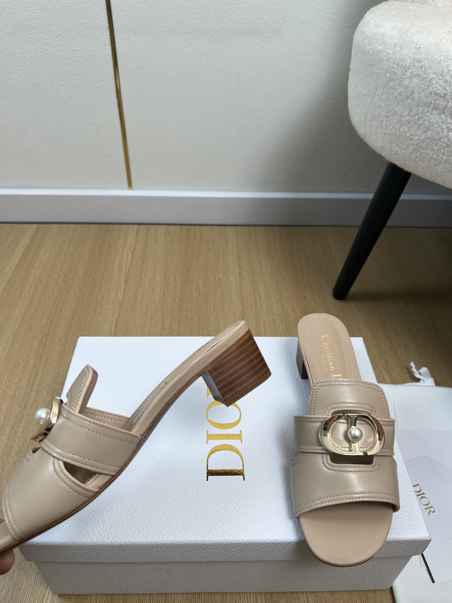 Dior Style Leather Women's Shoes style reference detail image 6 from source 785011