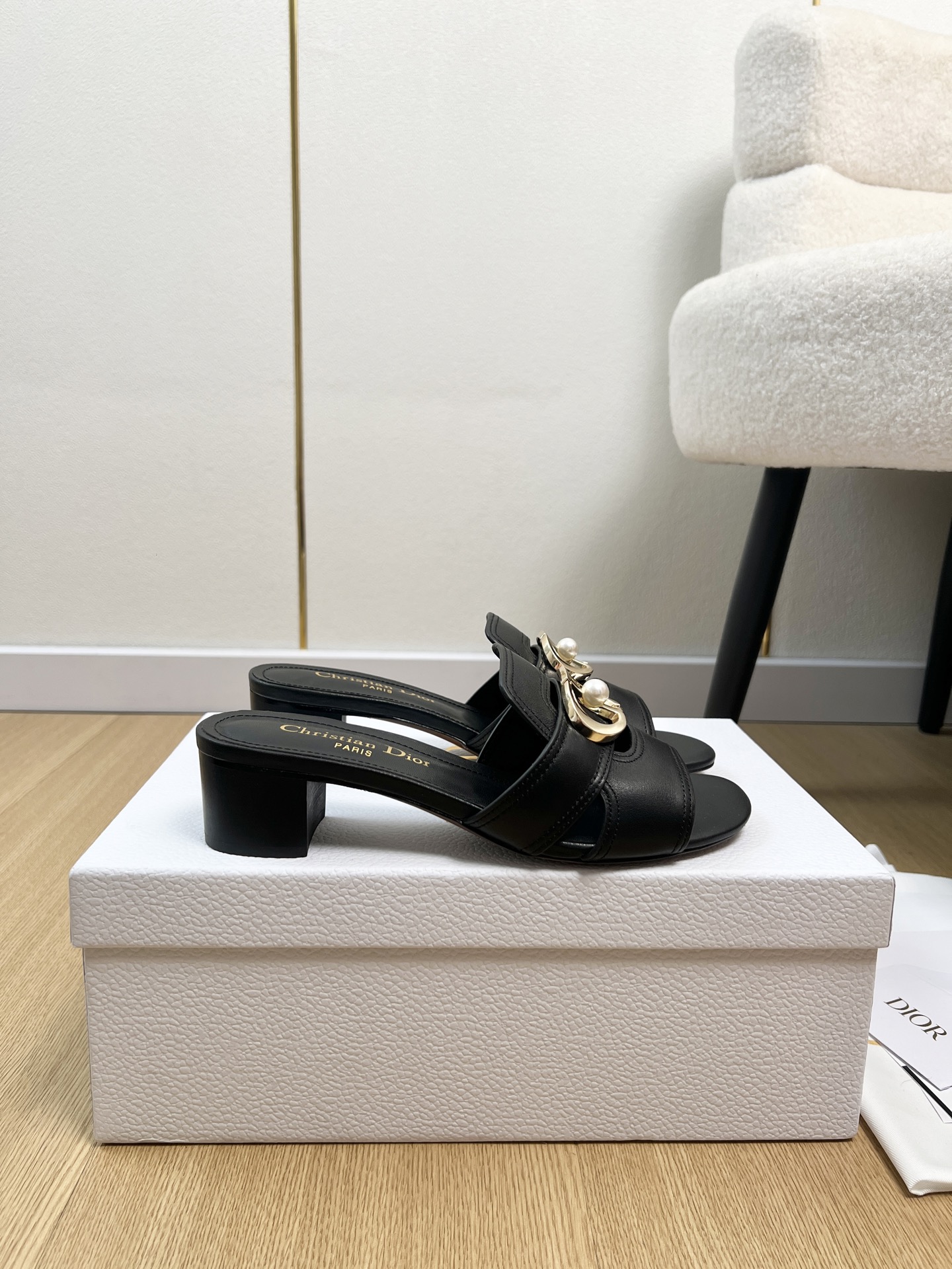 Dior Style Leather Women's Shoes Lookbook Reference image 2