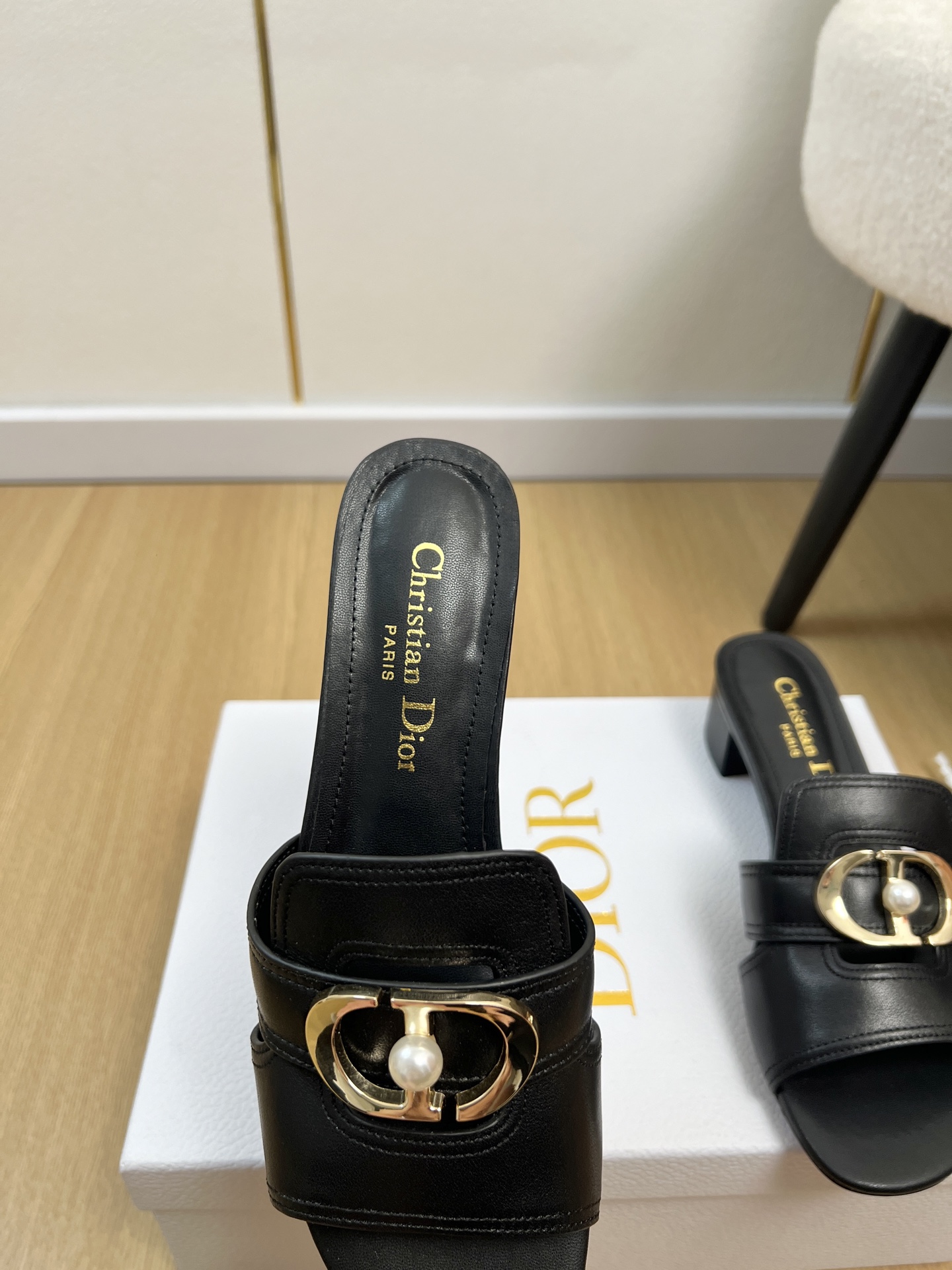 Dior Style Leather Women's Shoes style reference detail image 7 from source 785013