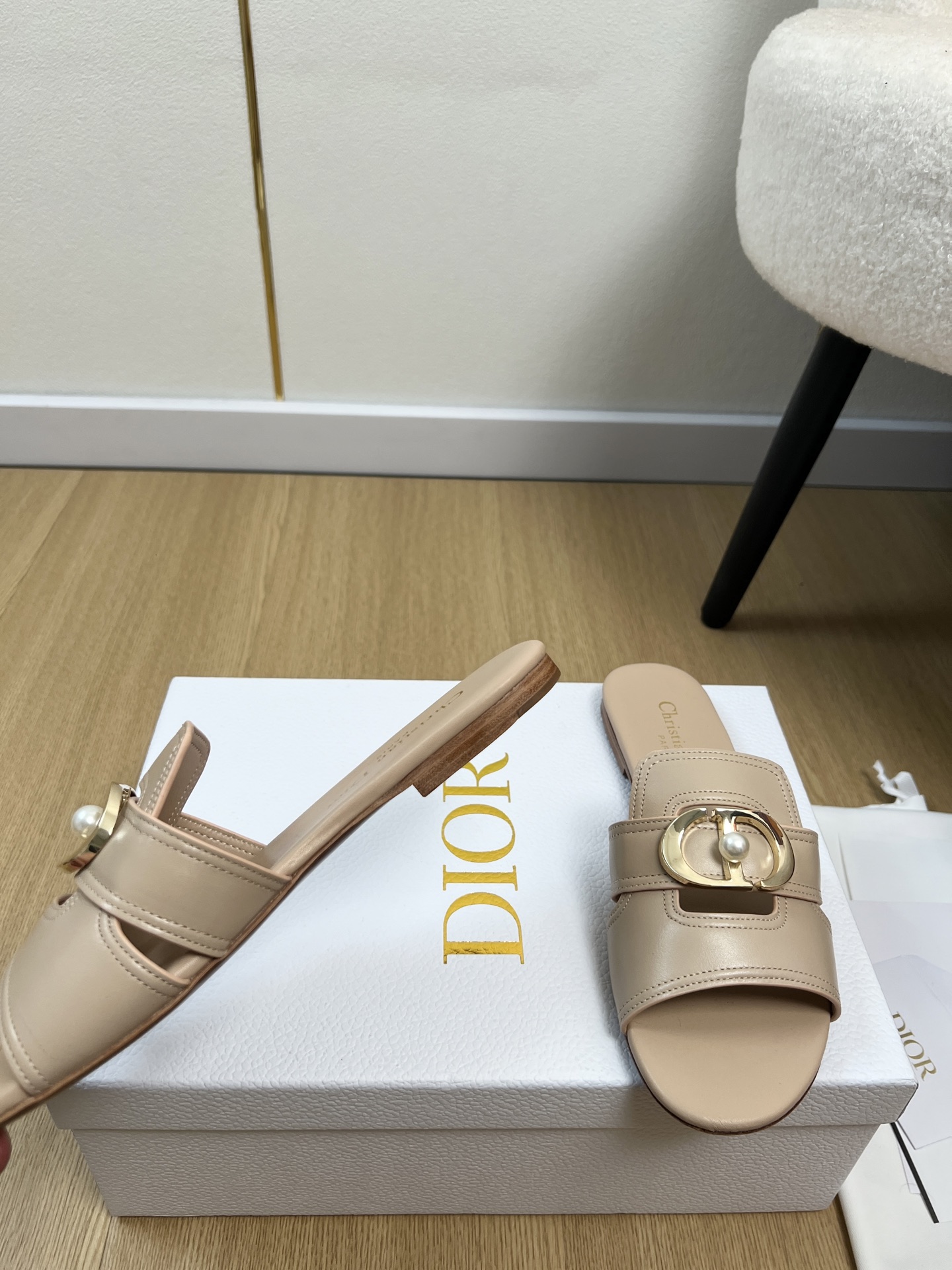 Dior Style Leather Women's Shoes style reference detail image 6 from source 785015