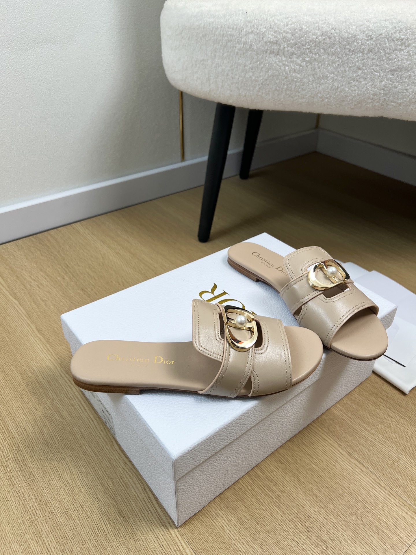 Dior Style Leather Women's Shoes style reference detail image 3 from source 785015