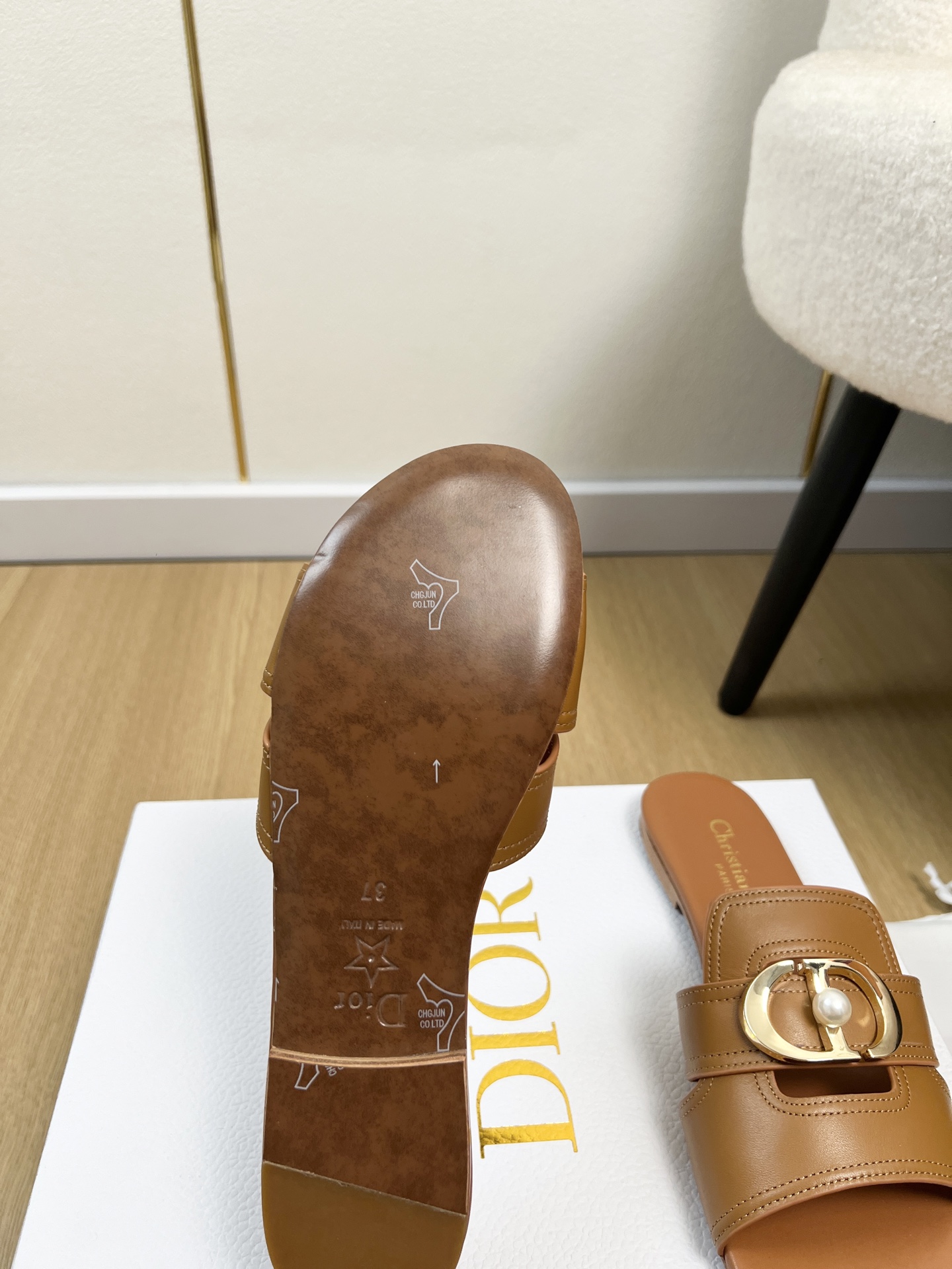 Dior Style Leather Women's Shoes style reference detail image 9 from source 785016