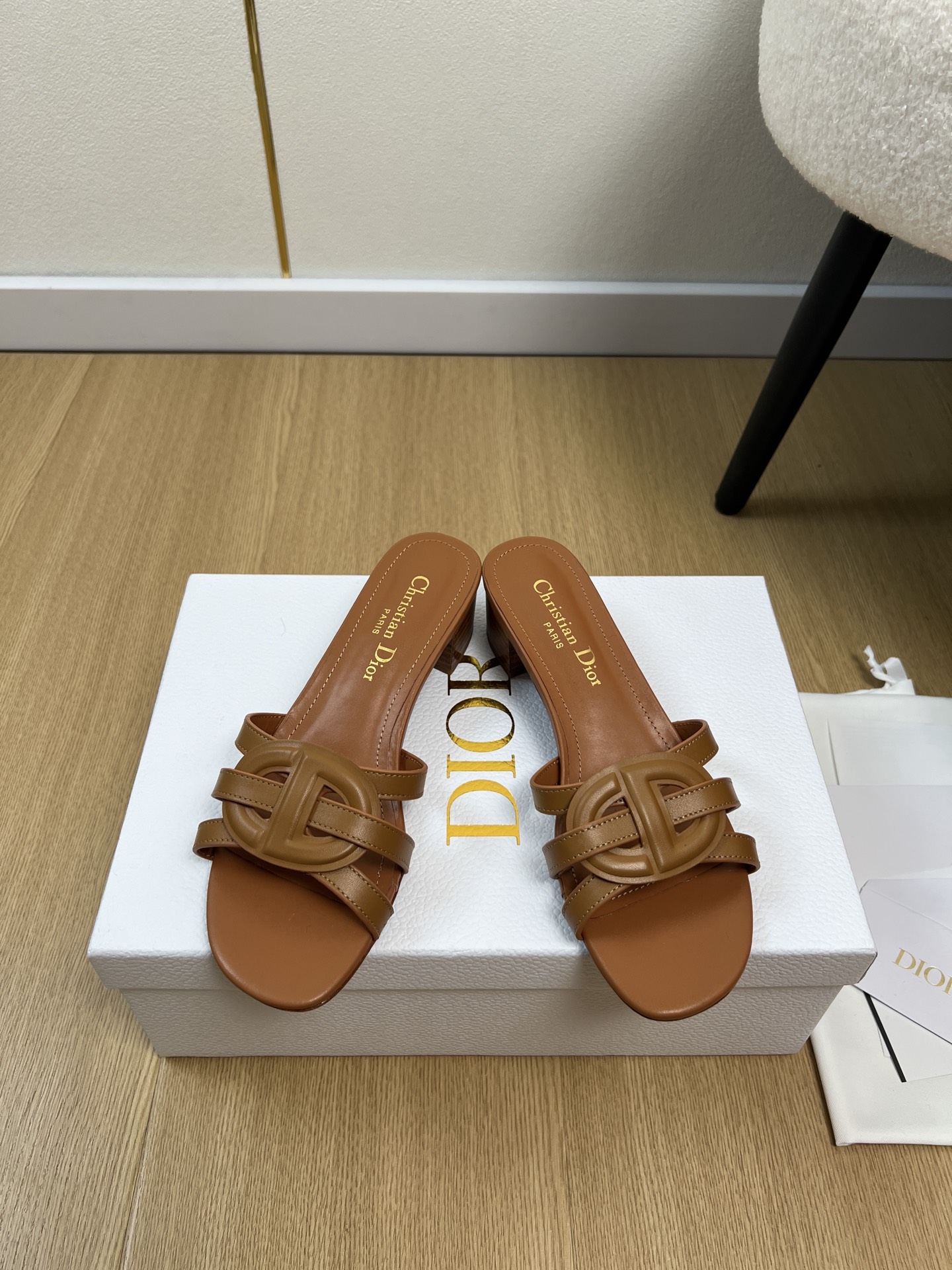 Dior Style Leather Women's Shoes style reference detail image 1 from source 785020