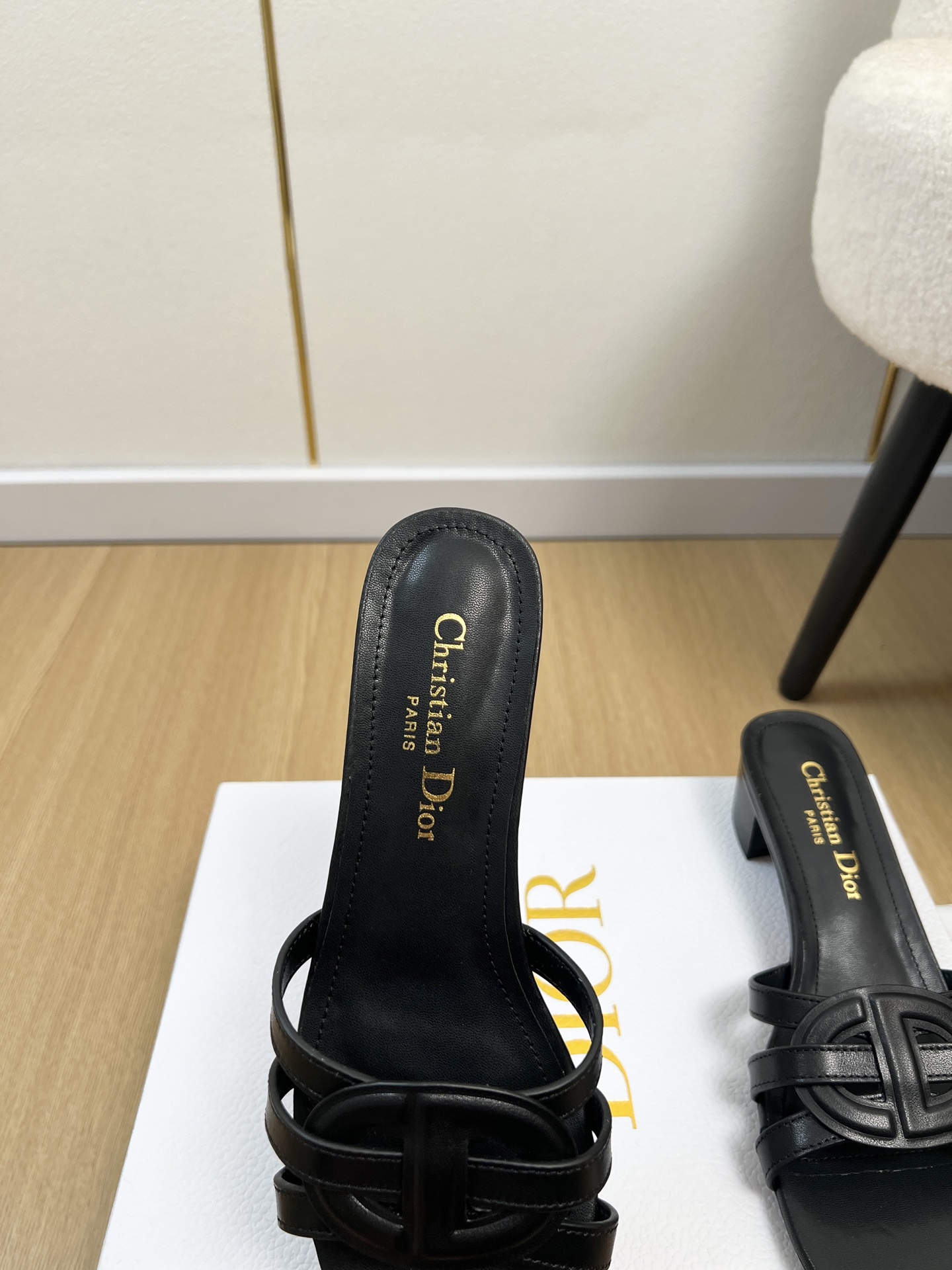 Dior Style Leather Women's Shoes style reference detail image 7 from source 785021