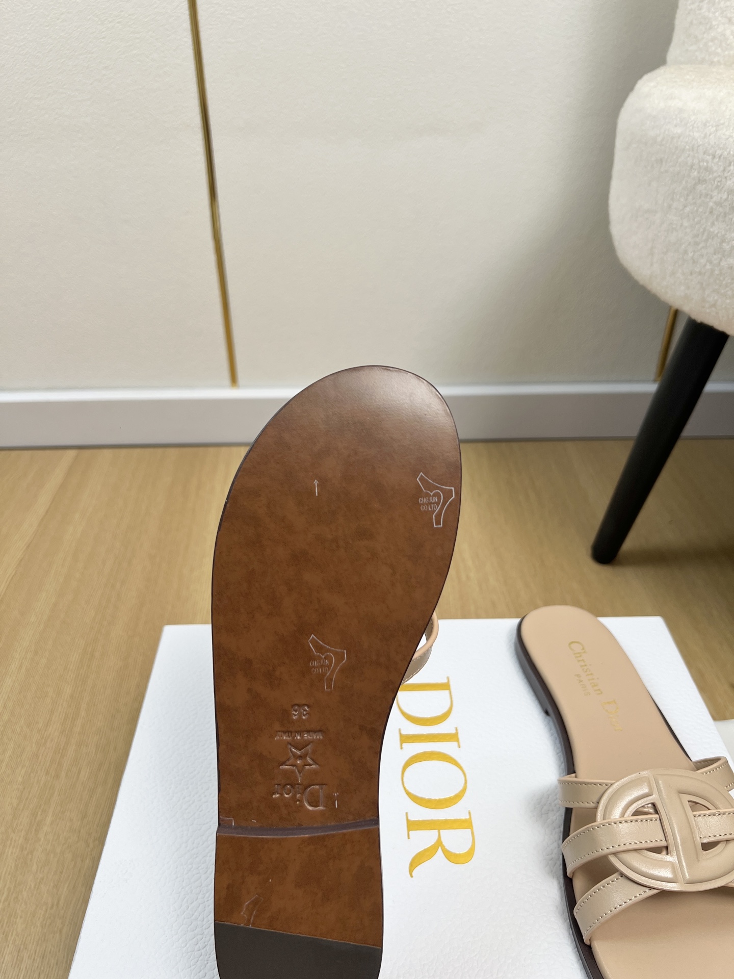 Dior Style Leather Women's Shoes style reference detail image 9 from source 785023