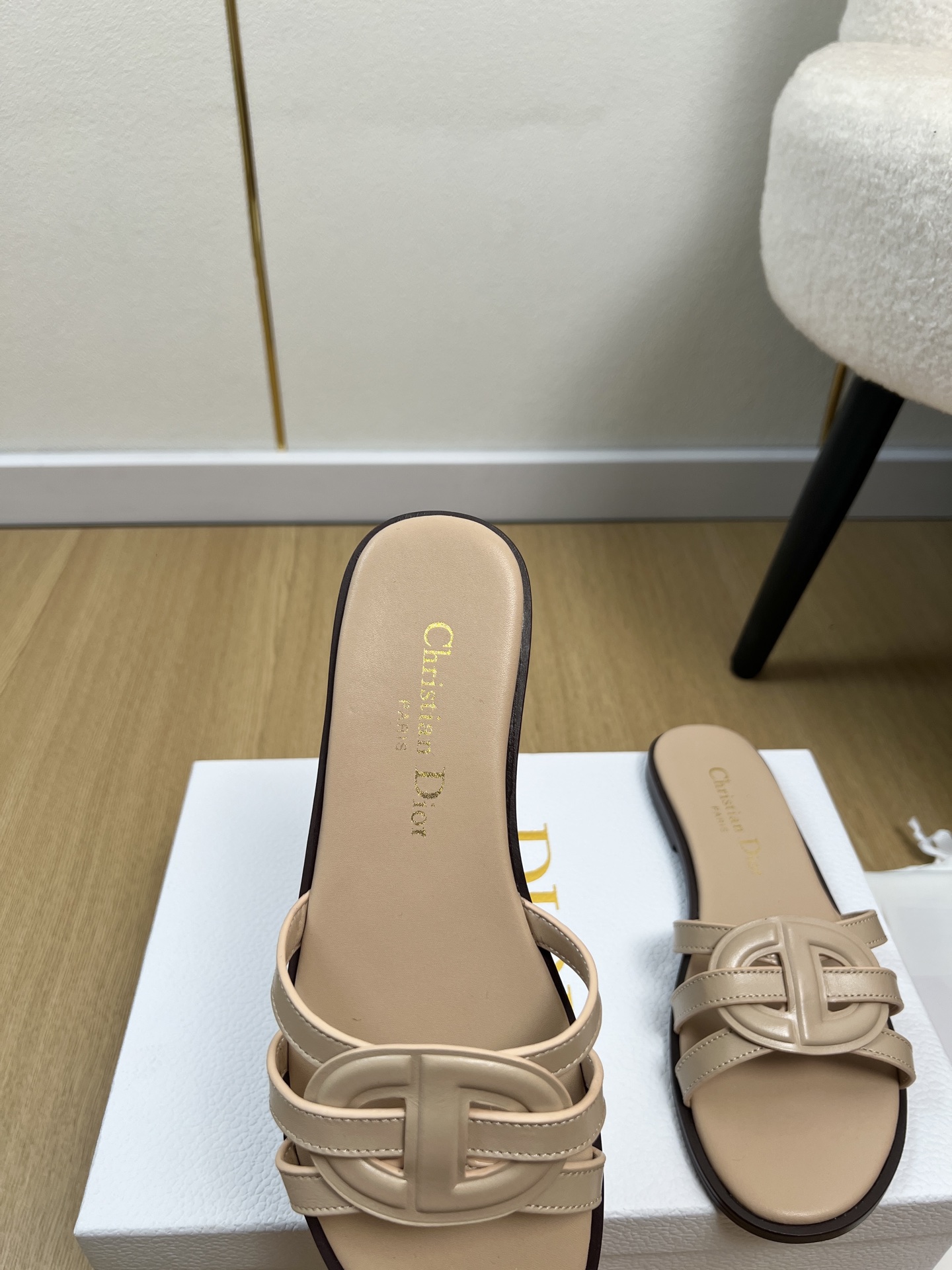 Dior Style Leather Women's Shoes style reference detail image 7 from source 785023
