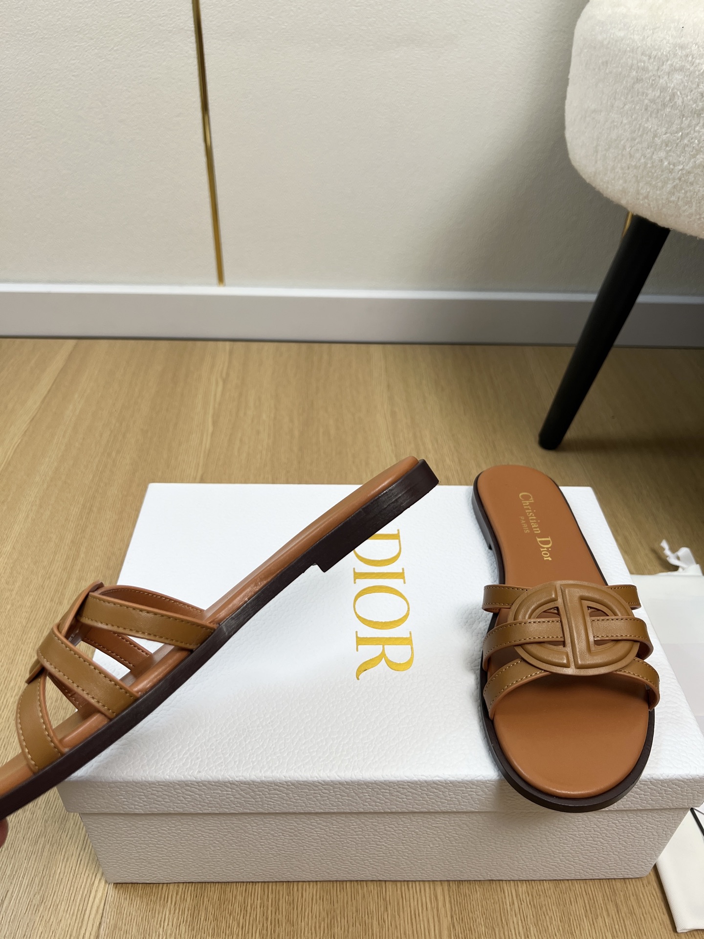 Dior Style Leather Women's Shoes style reference detail image 6 from source 785024
