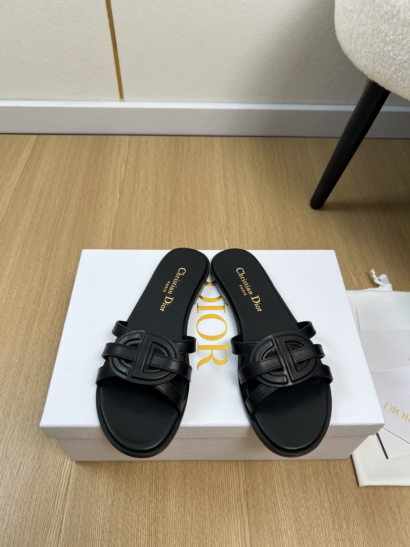 Dior Style Leather Women's Shoes style reference detail image 1 from source 785025