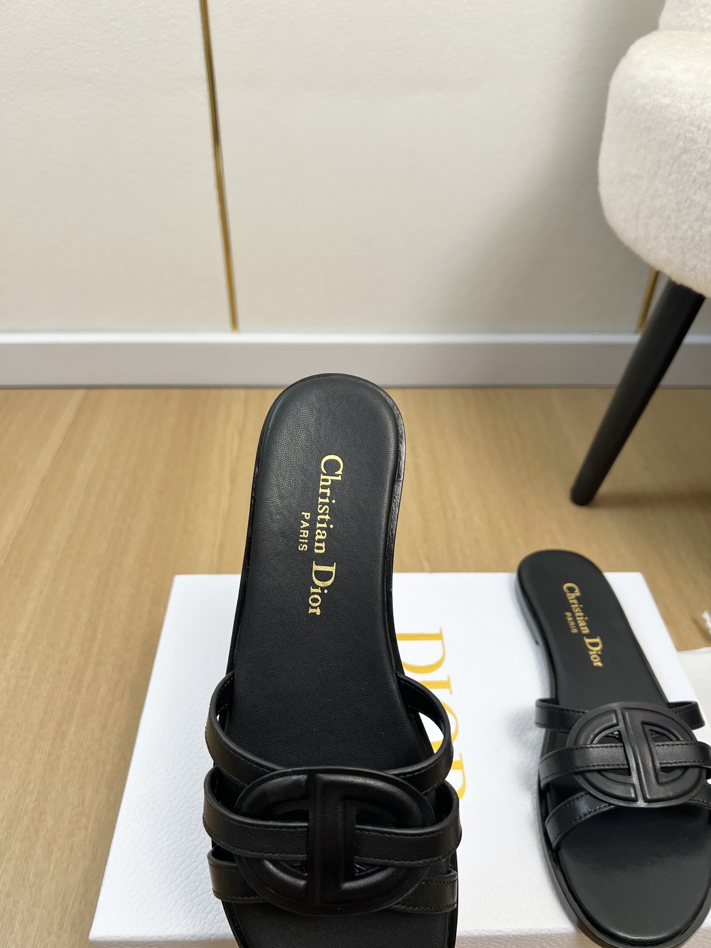 Dior Style Leather Women's Shoes style reference detail image 7 from source 785025