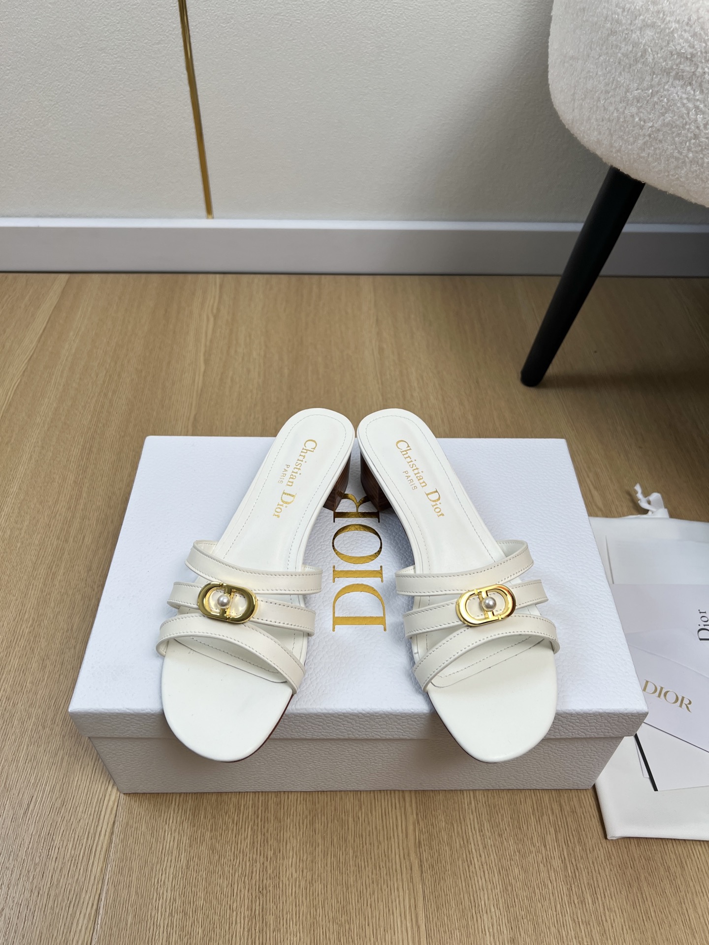 Dior Style Leather Women's Shoes style reference detail image 1 from source 785026