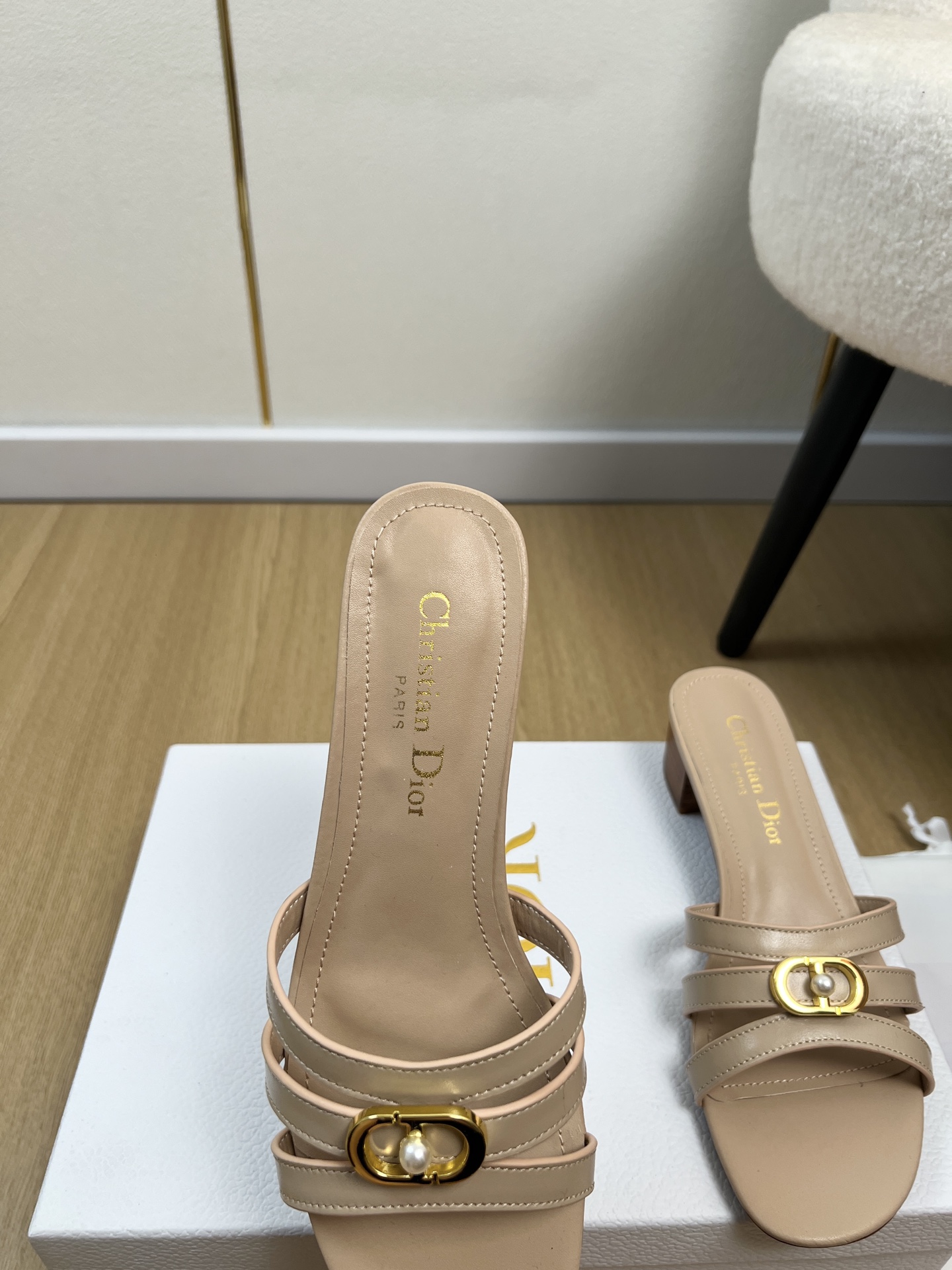 Dior Style Leather Women's Shoes style reference detail image 7 from source 785027