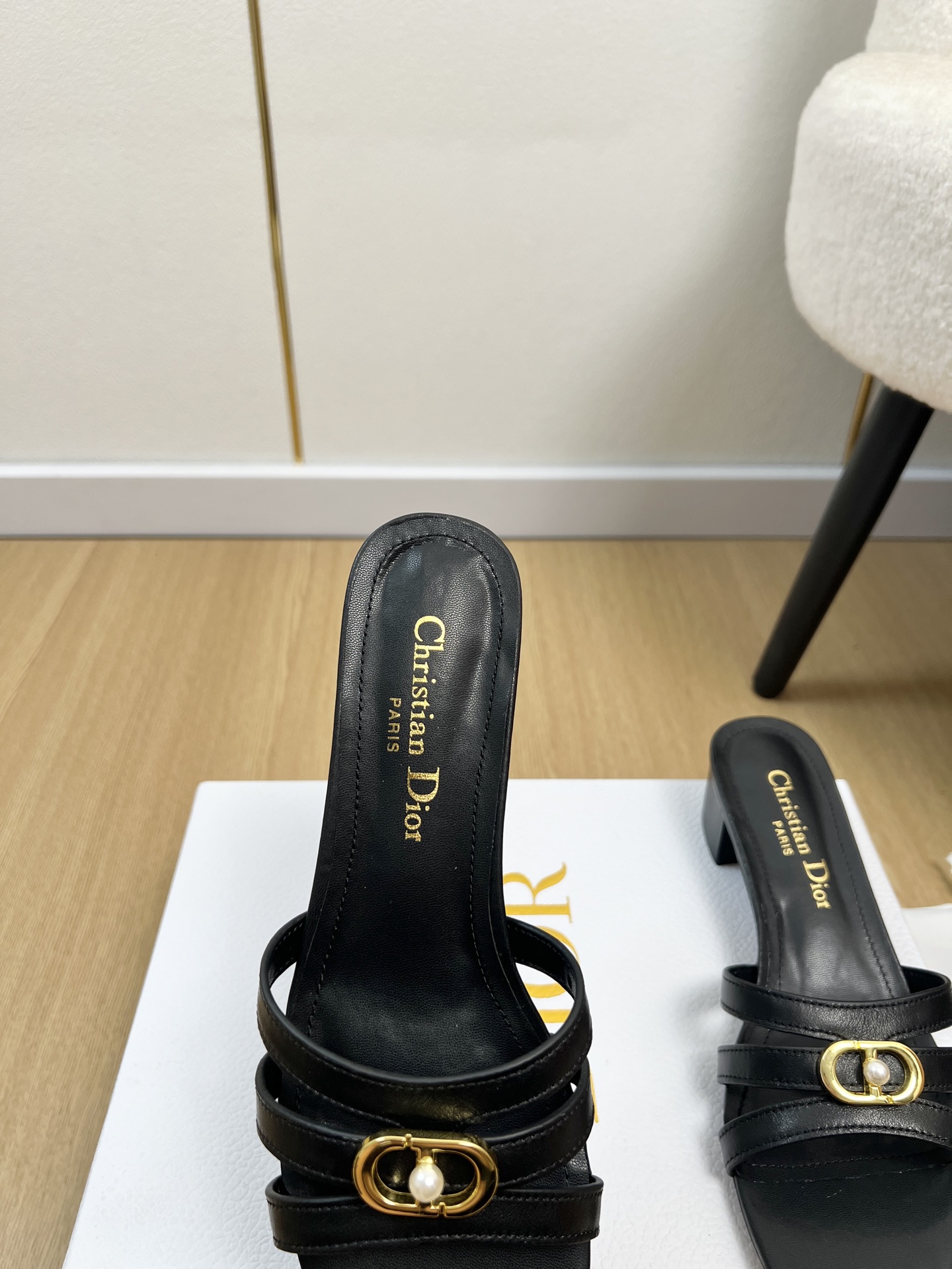 Dior Style Leather Women's Shoes style reference detail image 7 from source 785029