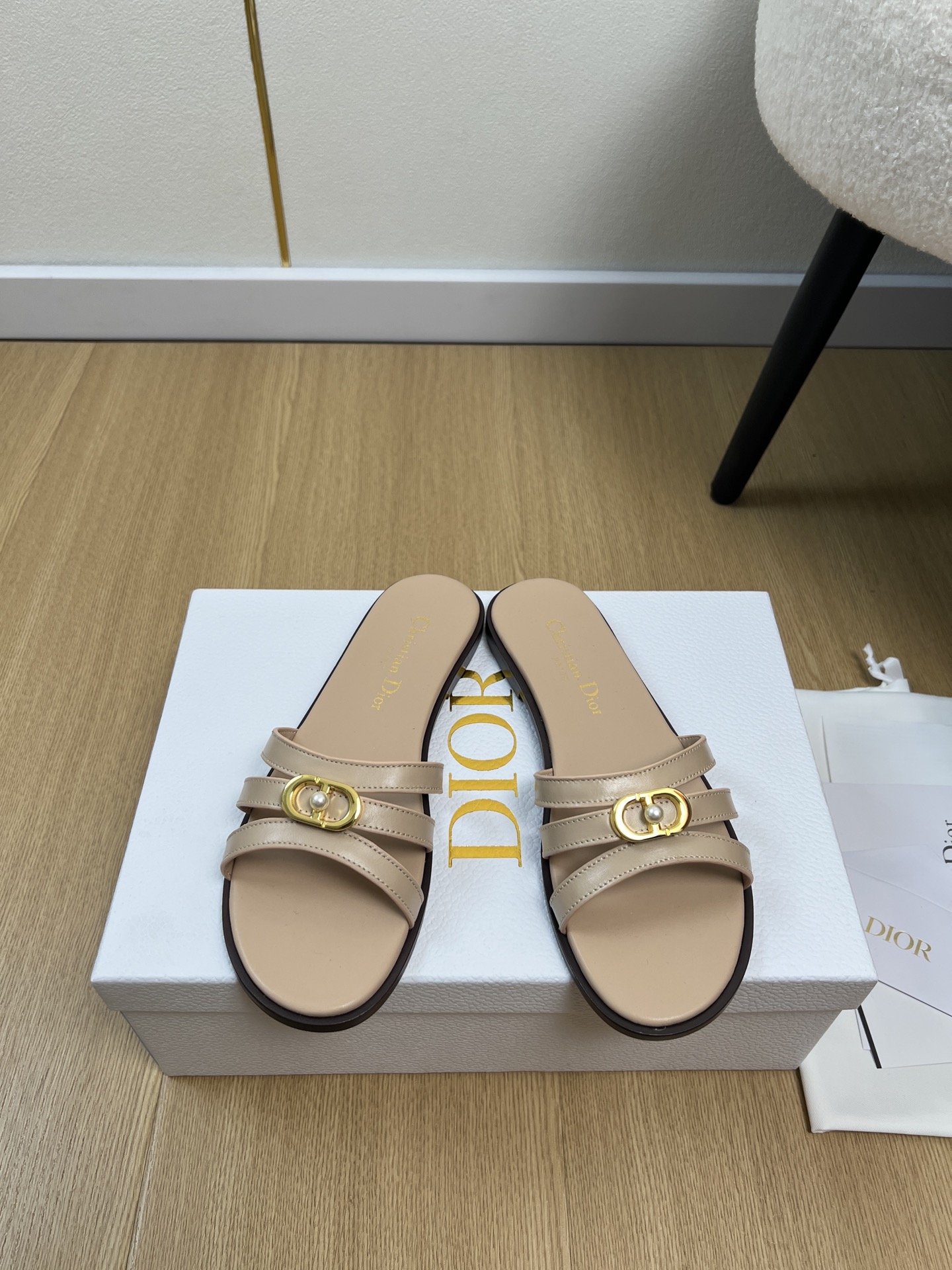 Dior Style Leather Women's Shoes style reference detail image 1 from source 785031