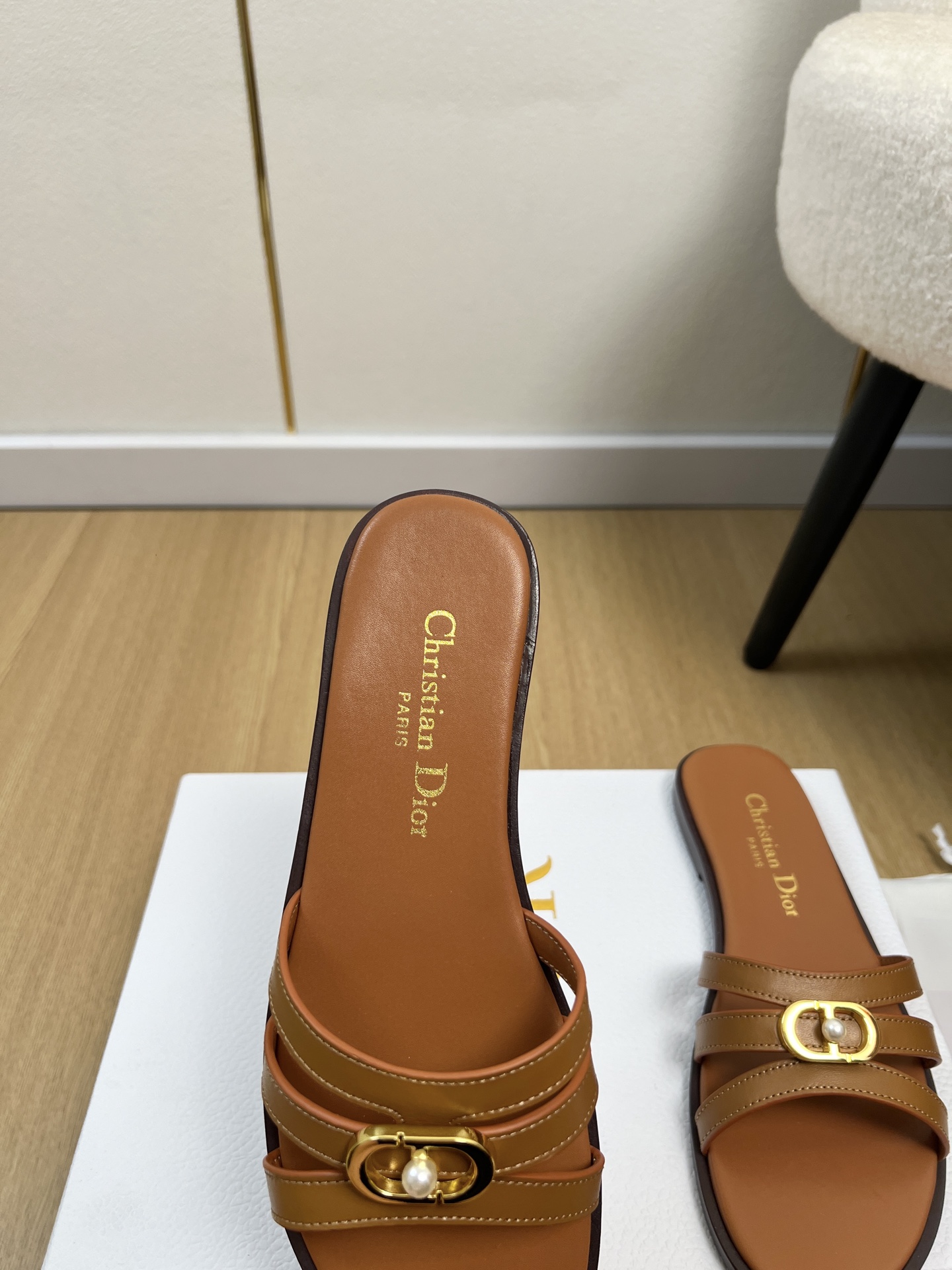 Dior Style Leather Women's Shoes style reference detail image 7 from source 785032