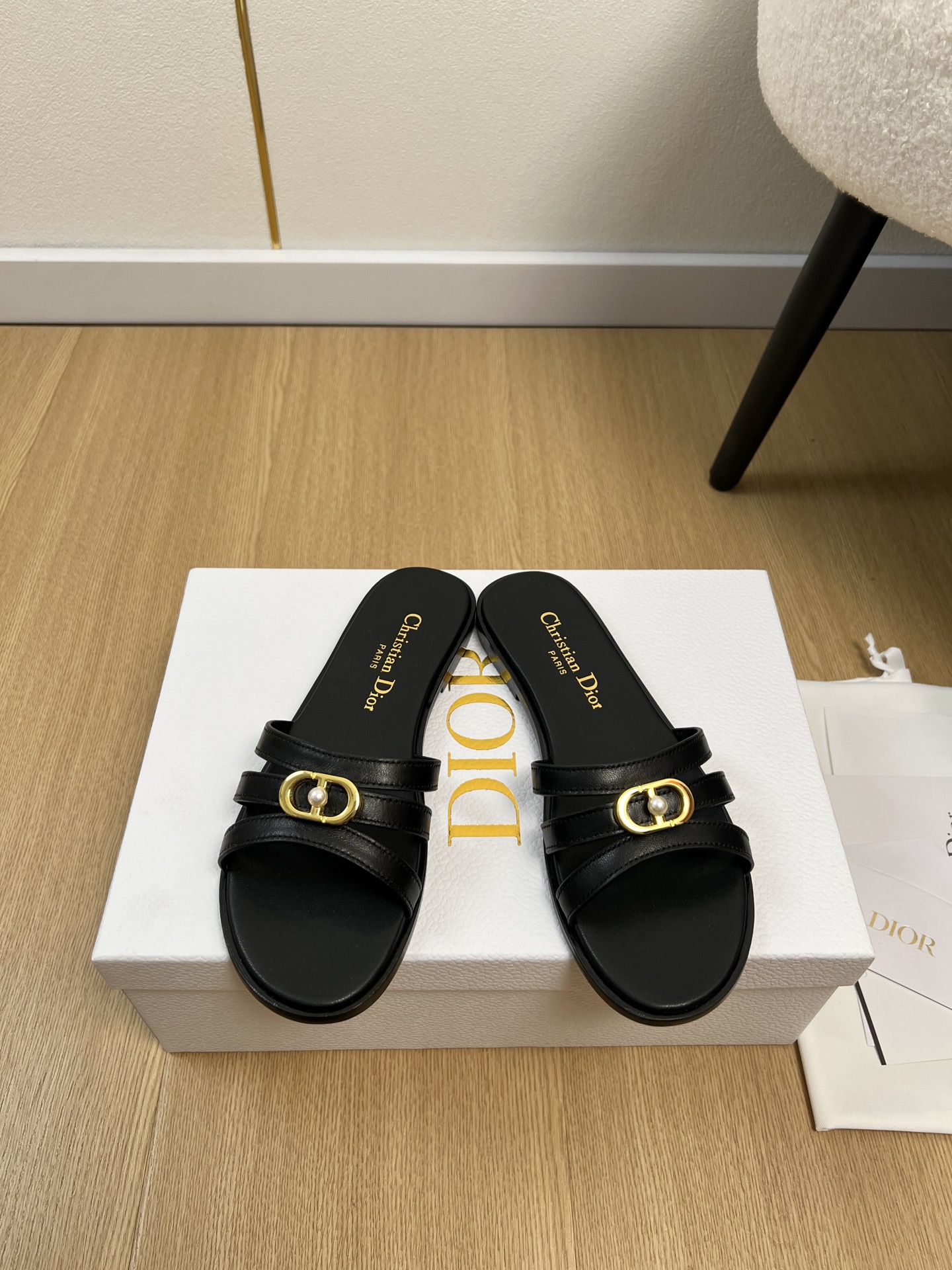 Dior Style Leather Women's Shoes style reference detail image 1 from source 785033