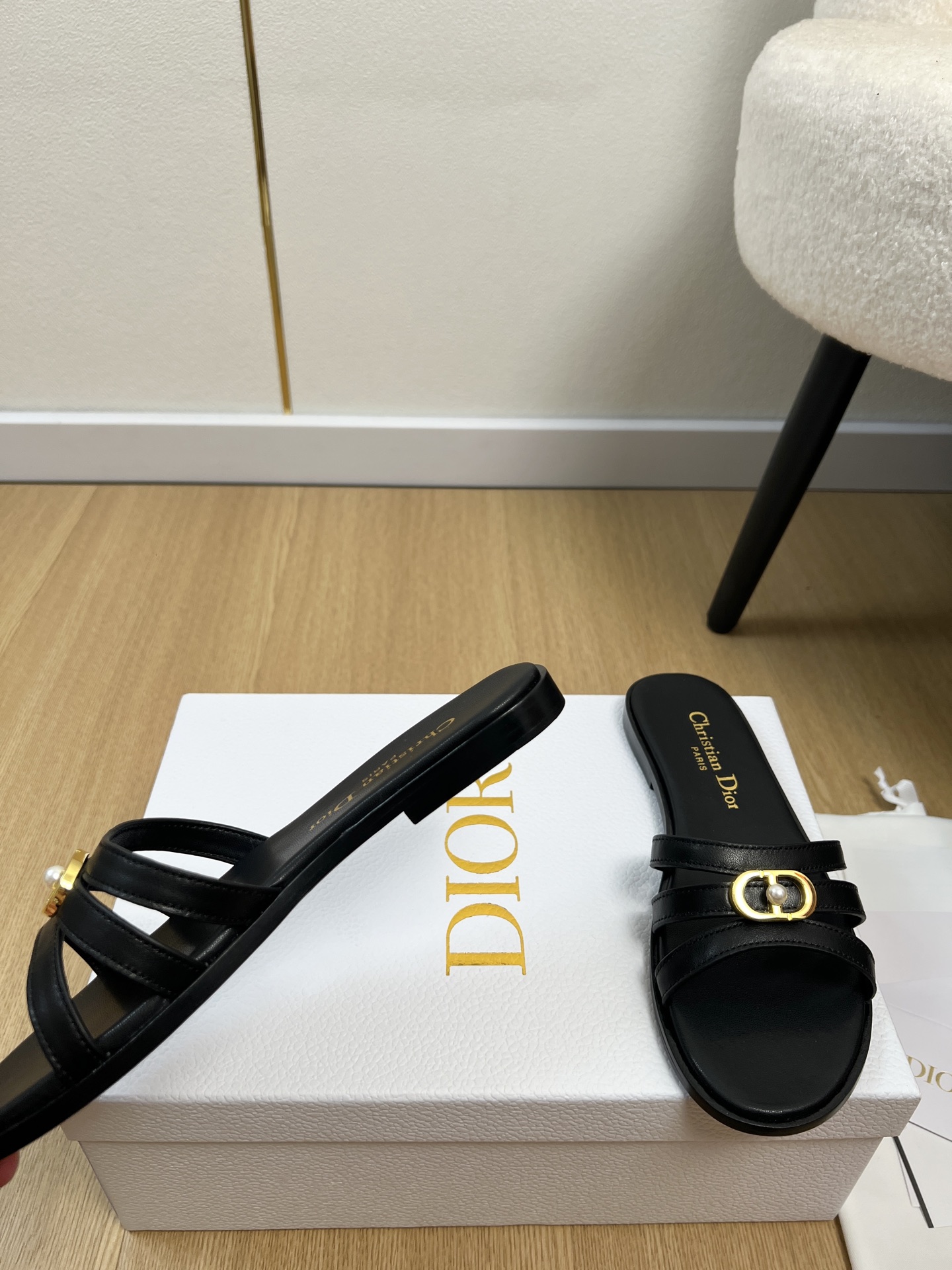 Dior Style Leather Women's Shoes style reference detail image 6 from source 785033