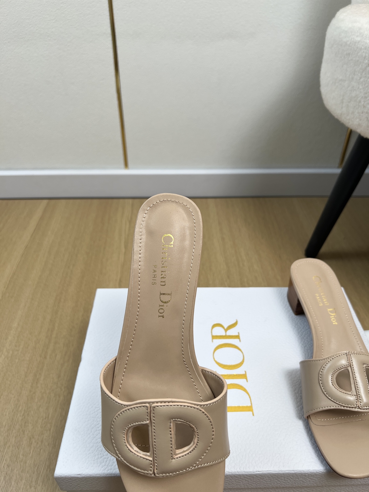 Dior Style Leather Women's Shoes style reference detail image 7 from source 785035