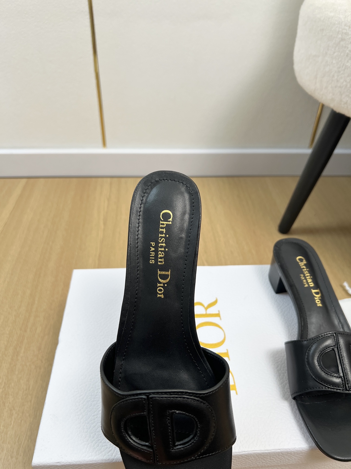 Dior Style Leather Women's Shoes style reference detail image 7 from source 785037