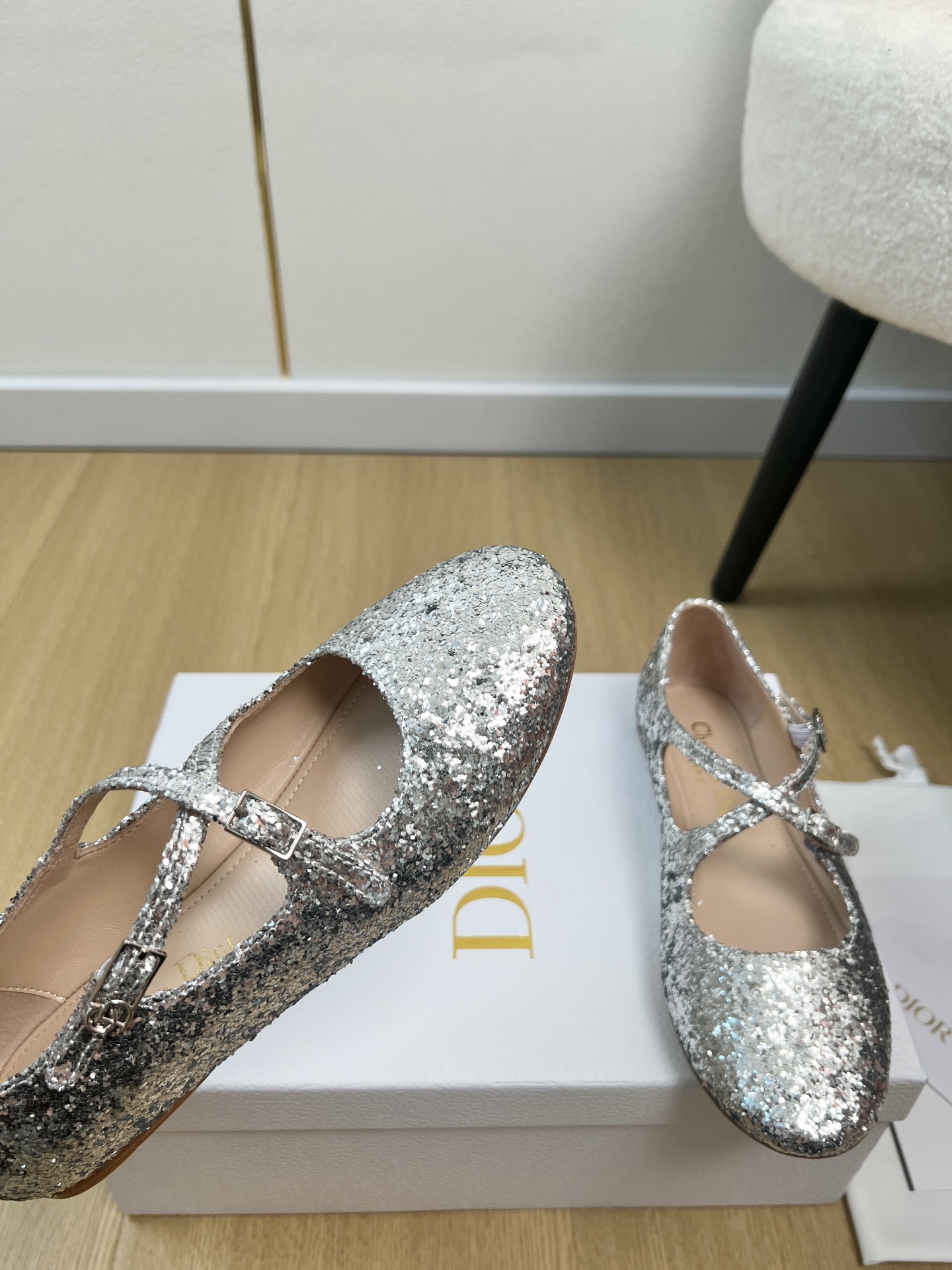 Dior Style Leather Women's Shoes style reference detail image 5 from source 785043